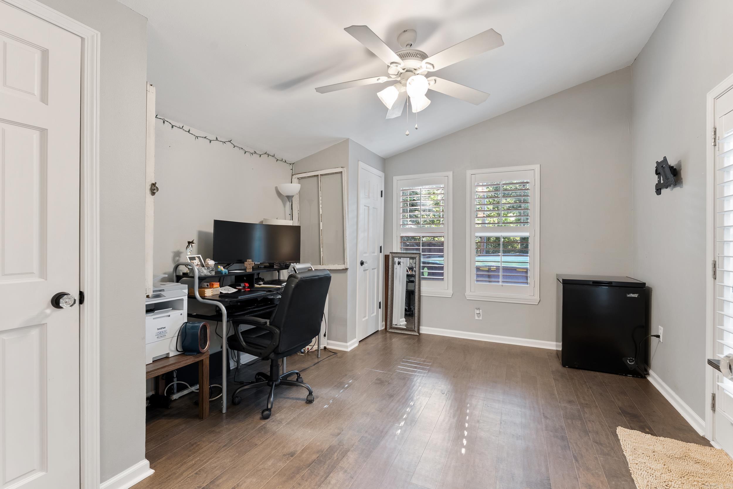 320 Mitchell  Conway, AR