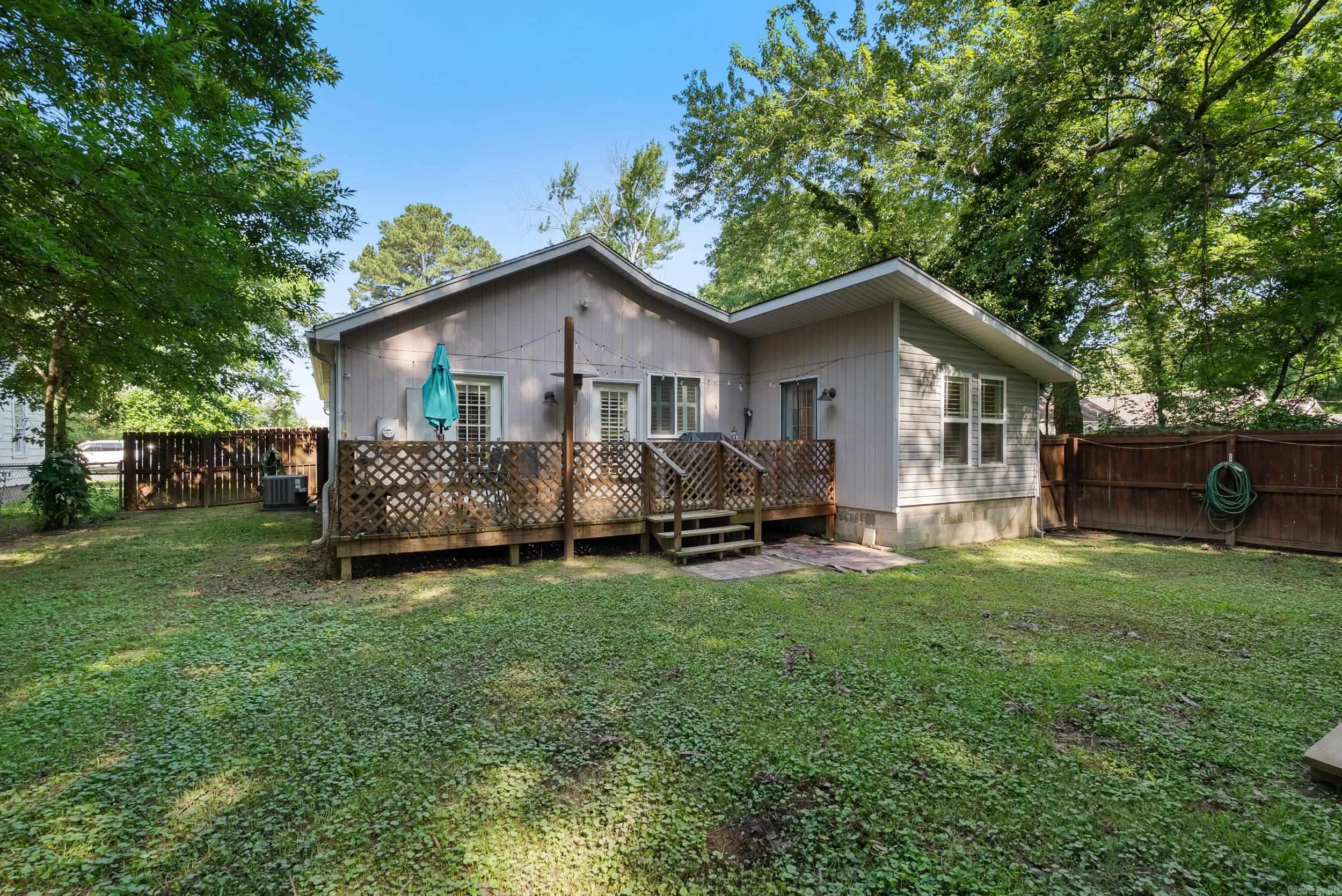 320 Mitchell  Conway, AR