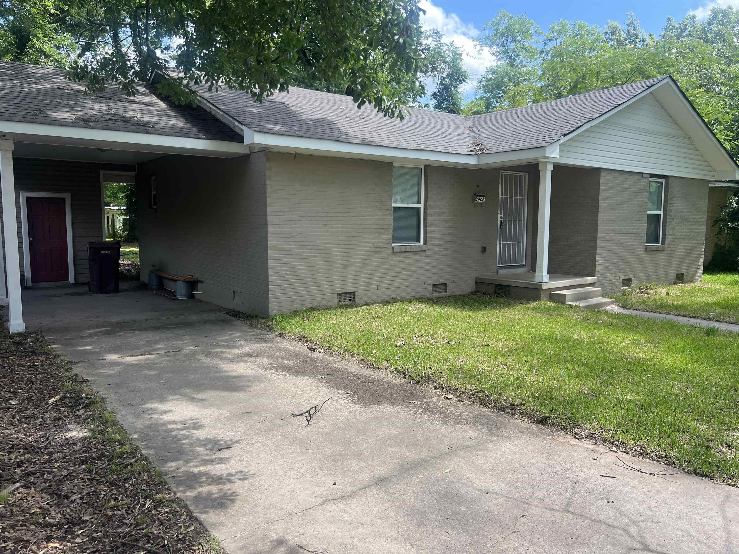 1903 W 24th  Pine Bluff, AR