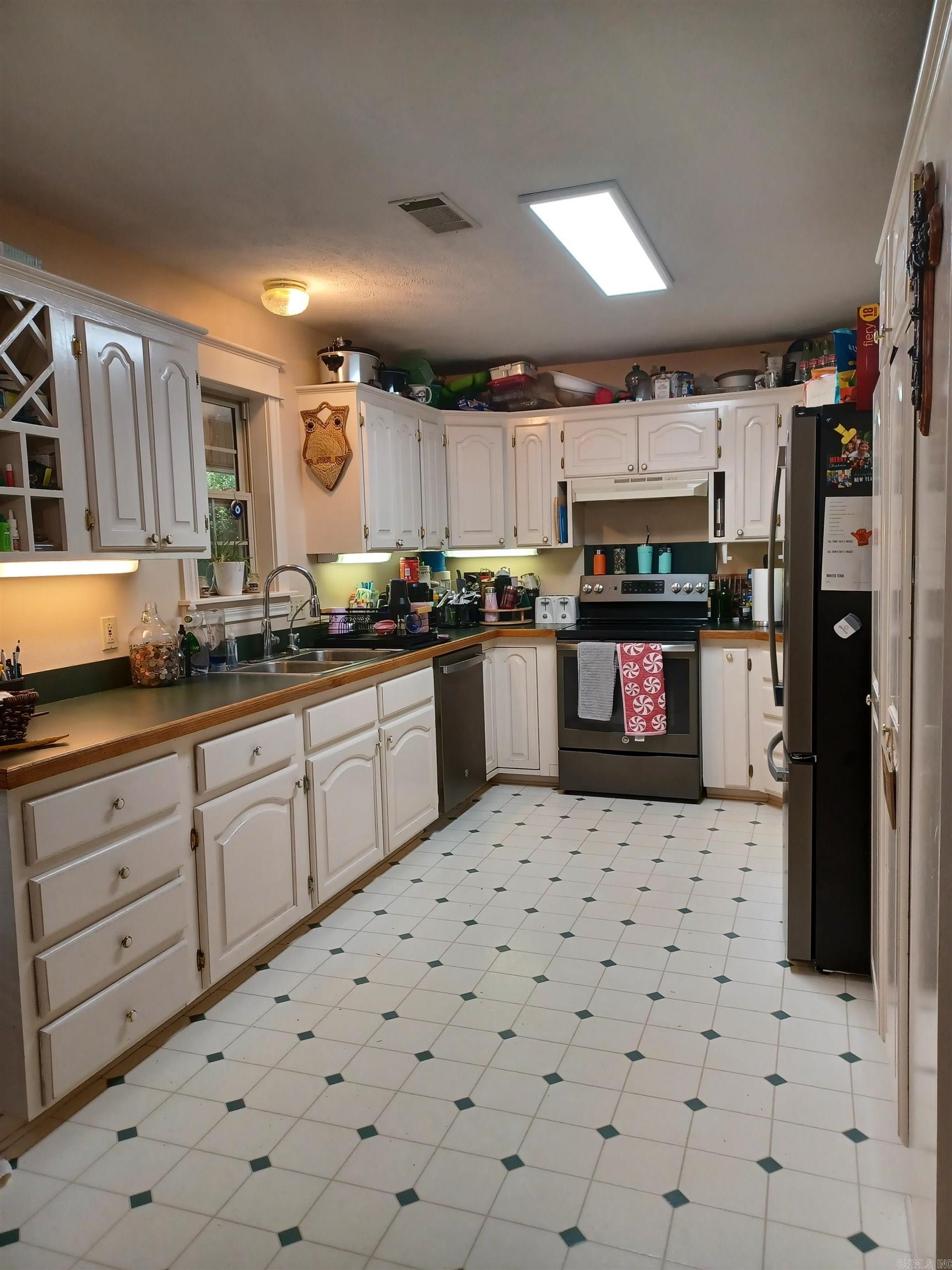 70 North  Conway, AR