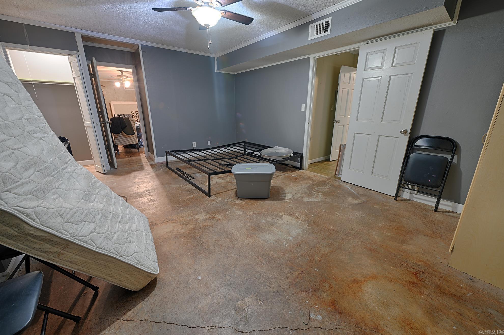1 Ivy  Arkadelphia, AR