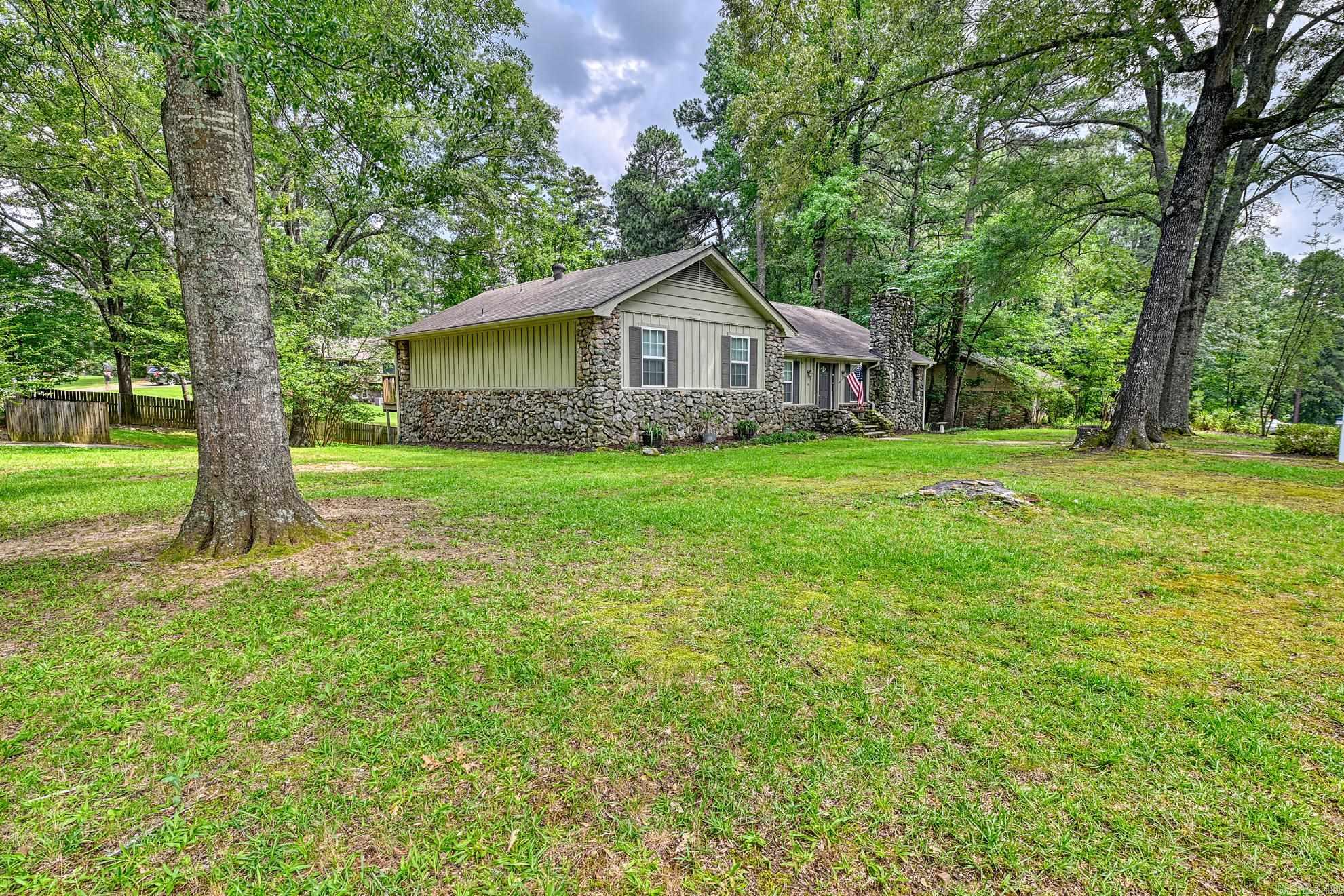 1 Ivy  Arkadelphia, AR