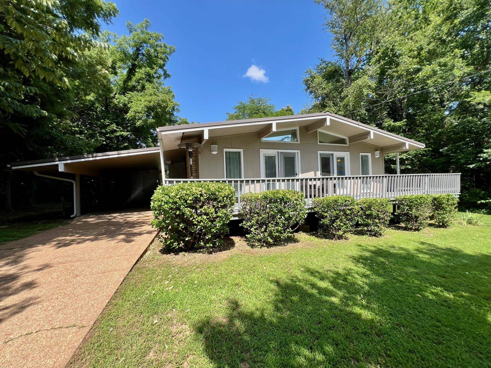 5 Winnebago  Cherokee Village, AR