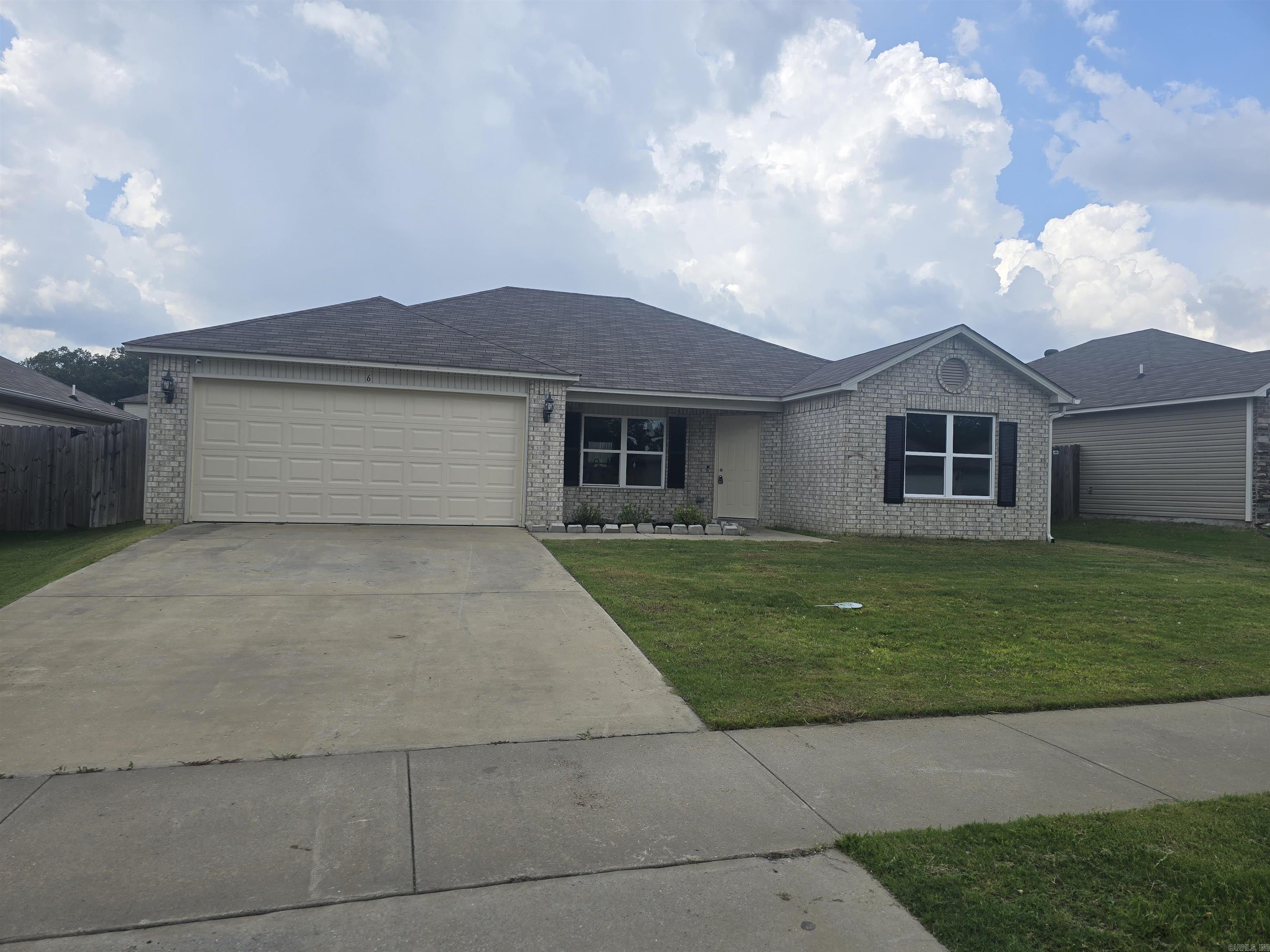 6 Diamanitina Way  Little Rock, AR