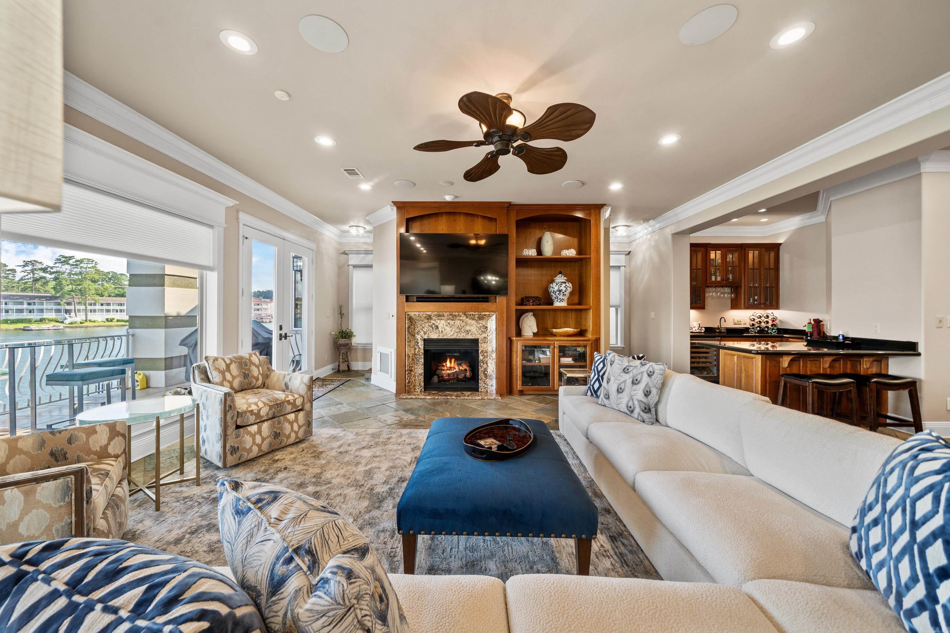 347 Paradise Pt  Hot Springs, AR