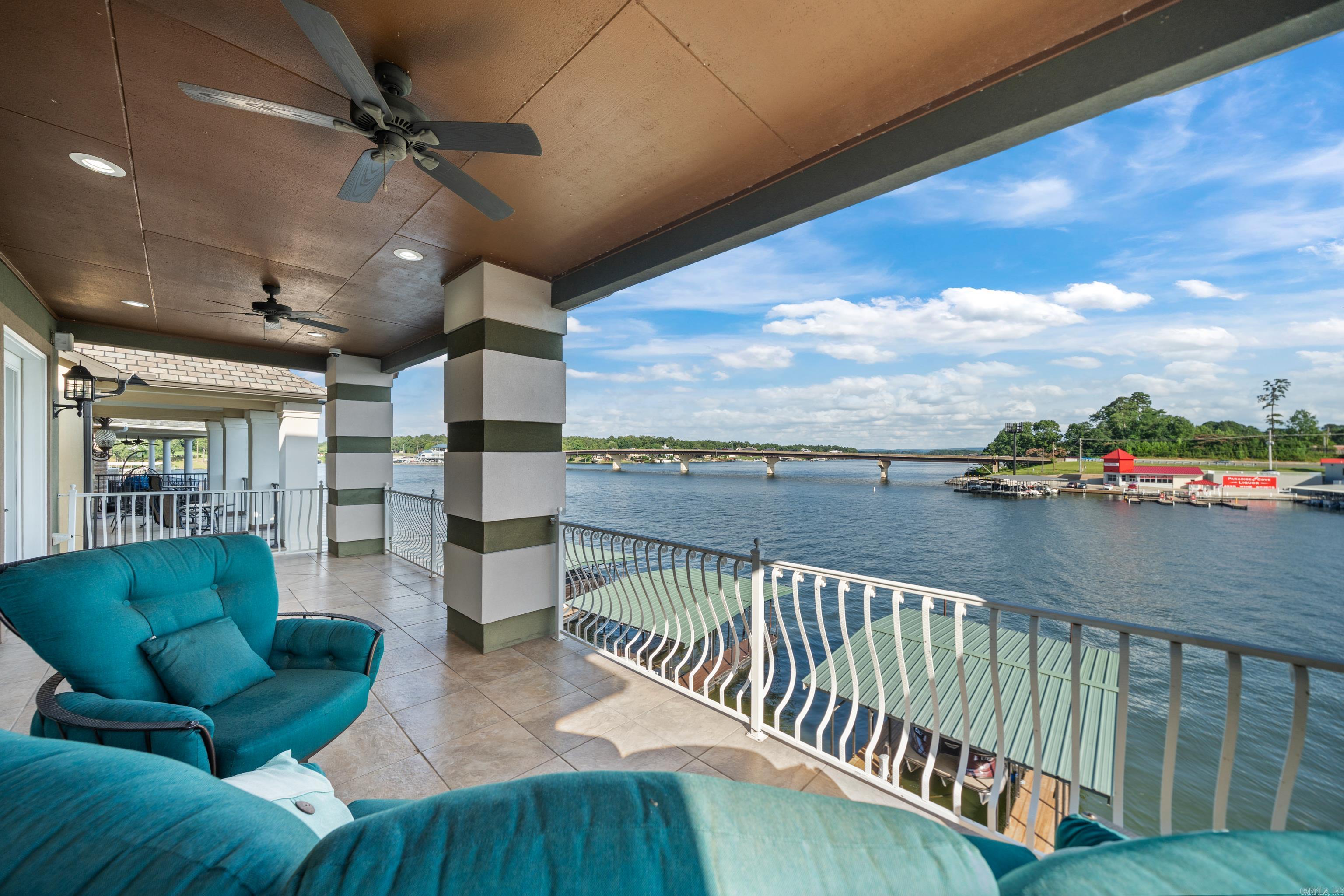 347 Paradise Pt  Hot Springs, AR