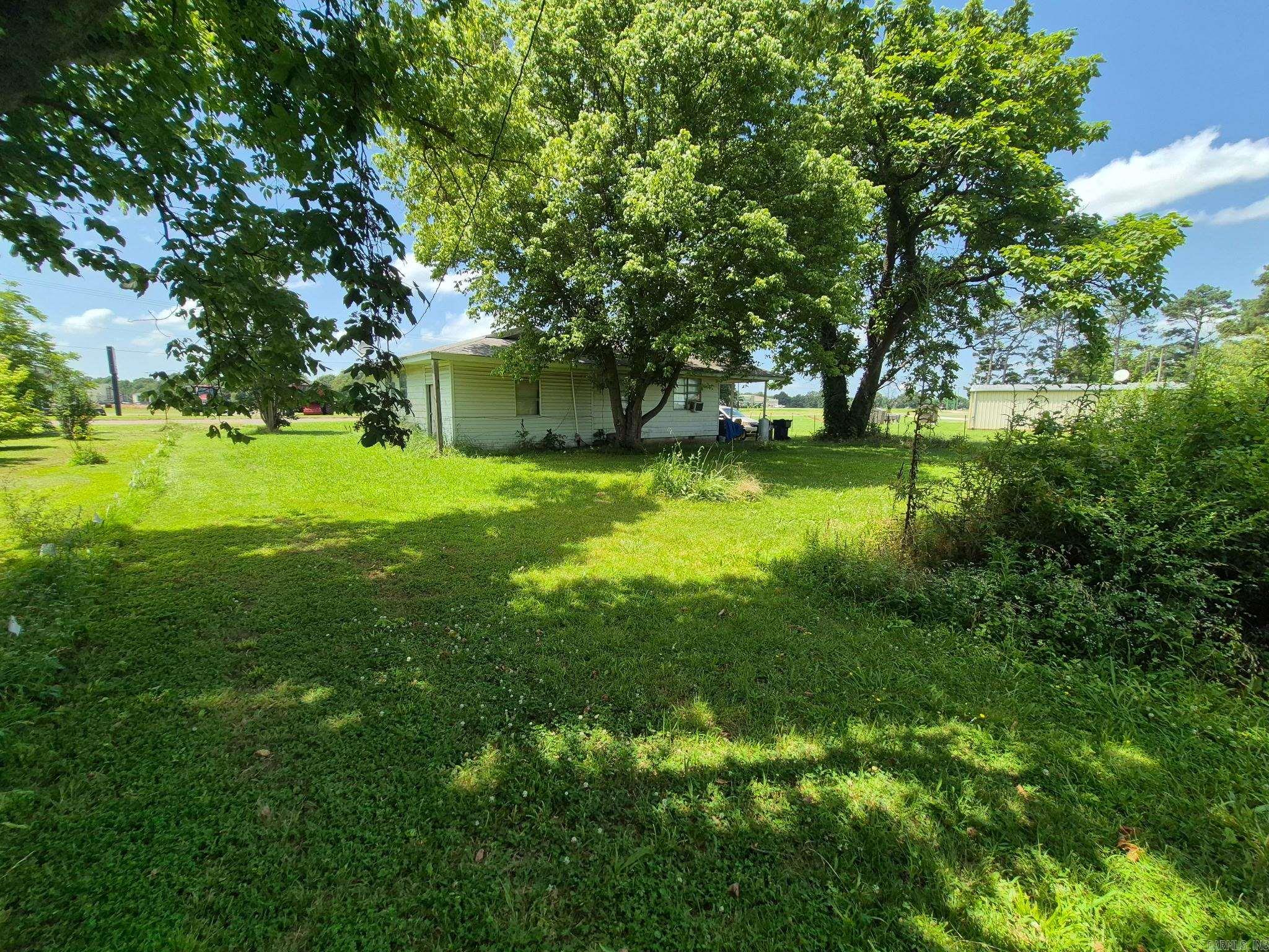 2328 N MAIN  Brinkley, AR