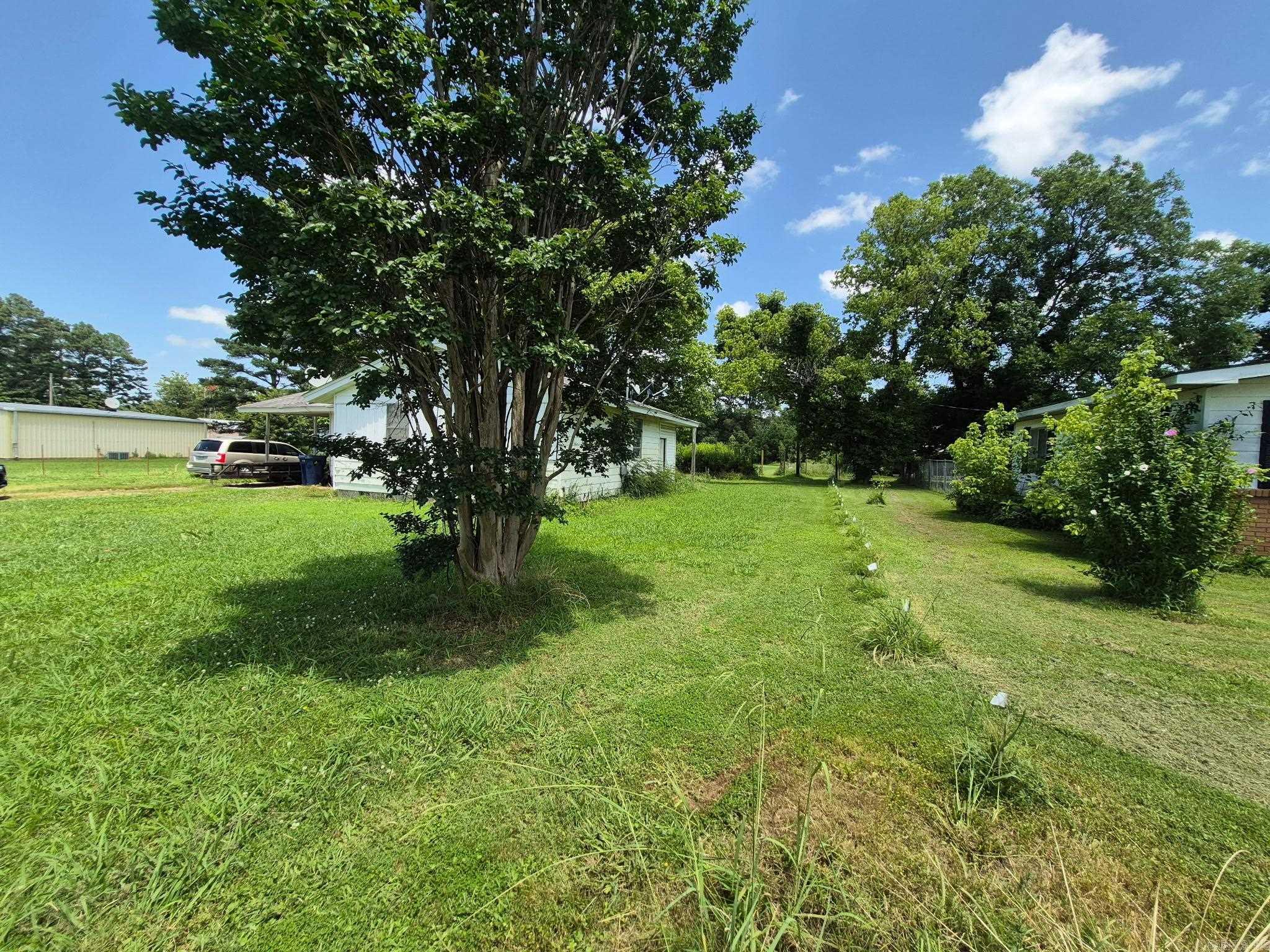 2328 N MAIN  Brinkley, AR