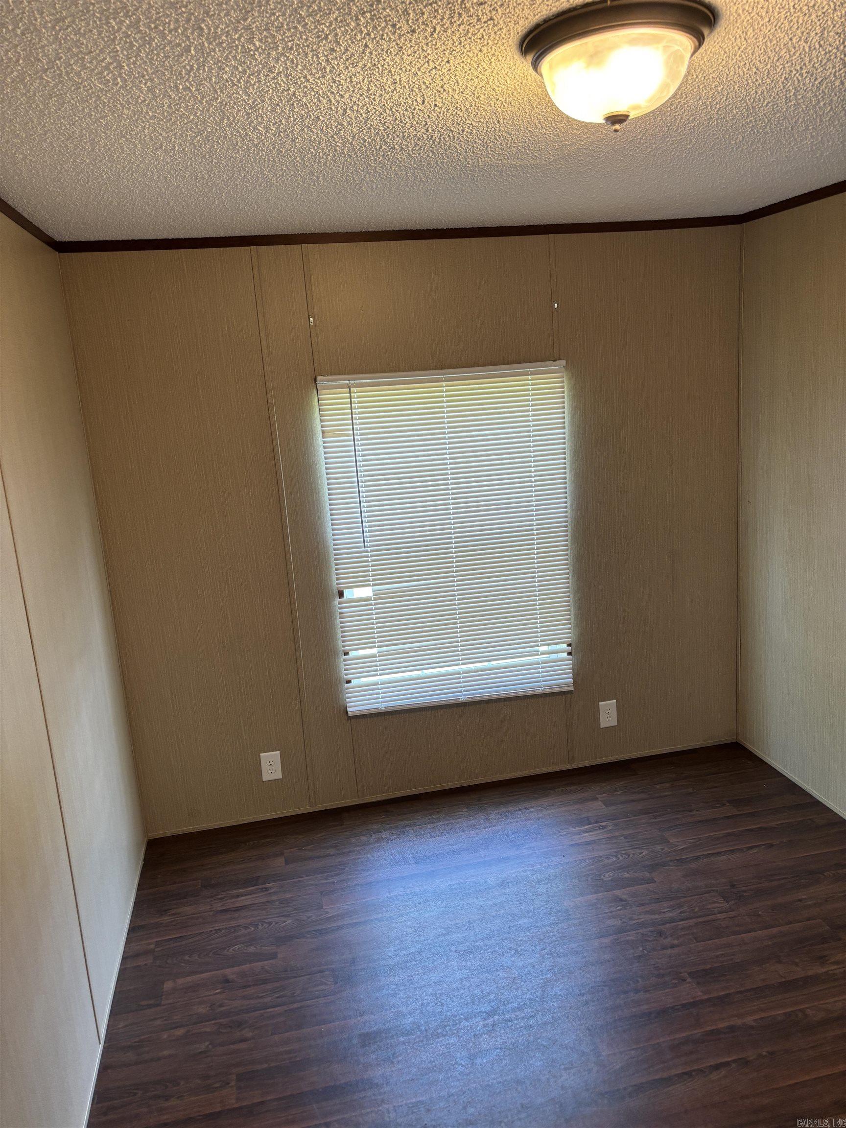 25 E King St  Lamar, AR