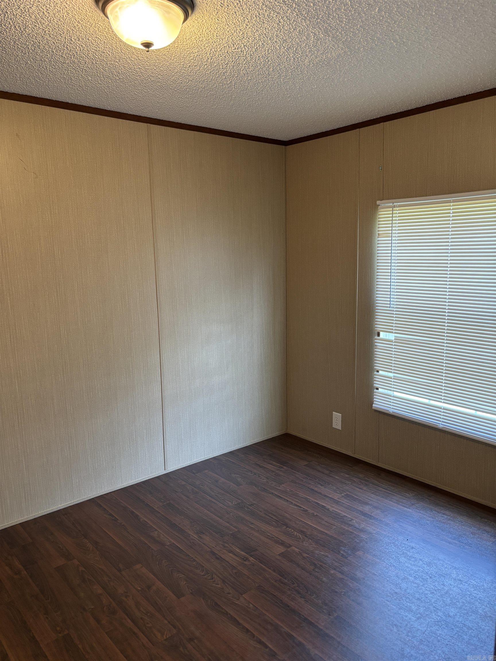 25 E King St  Lamar, AR