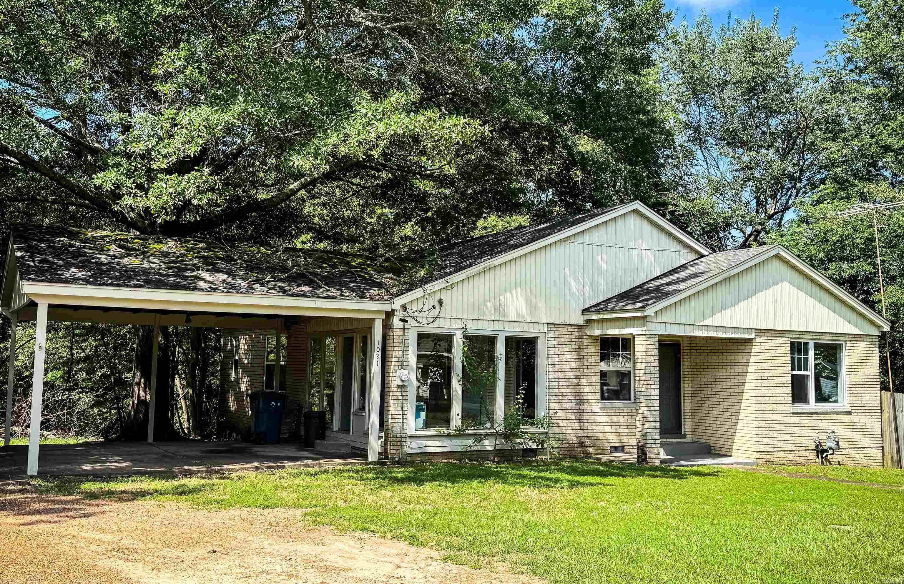 1021 Sulphur Springs  Malvern, AR
