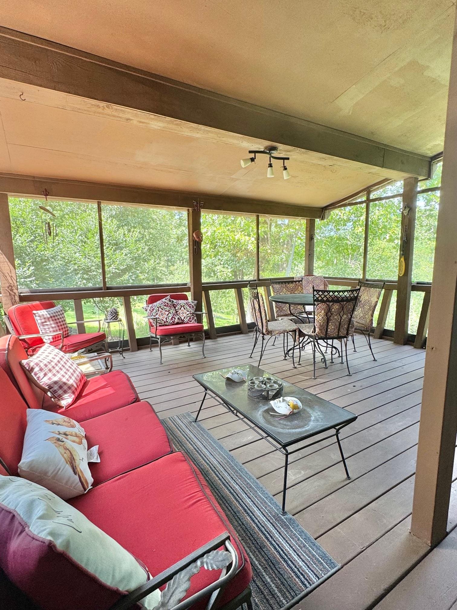 42 W Waketa Dr  Cherokee Village, AR