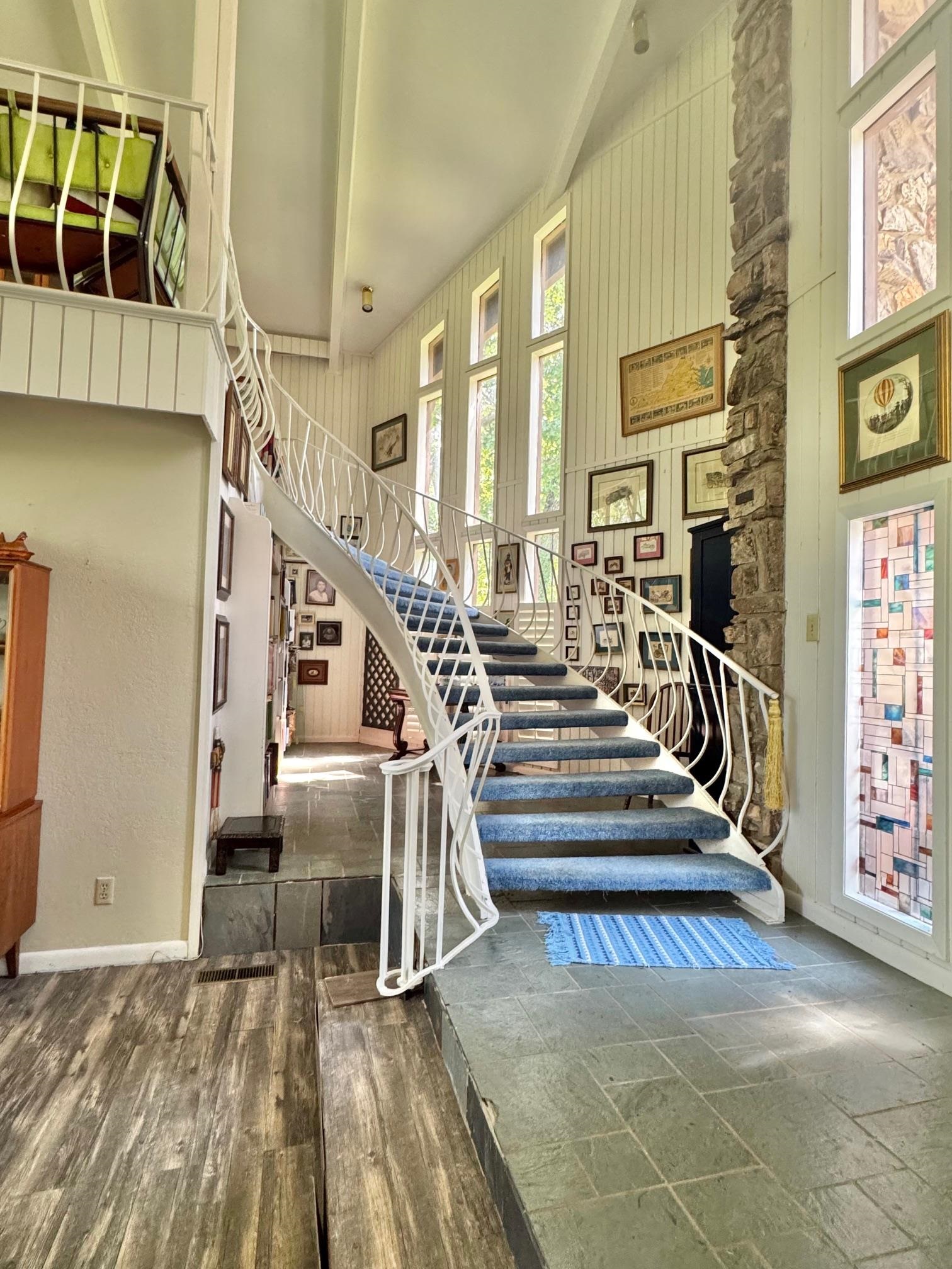 42 W Waketa Dr  Cherokee Village, AR