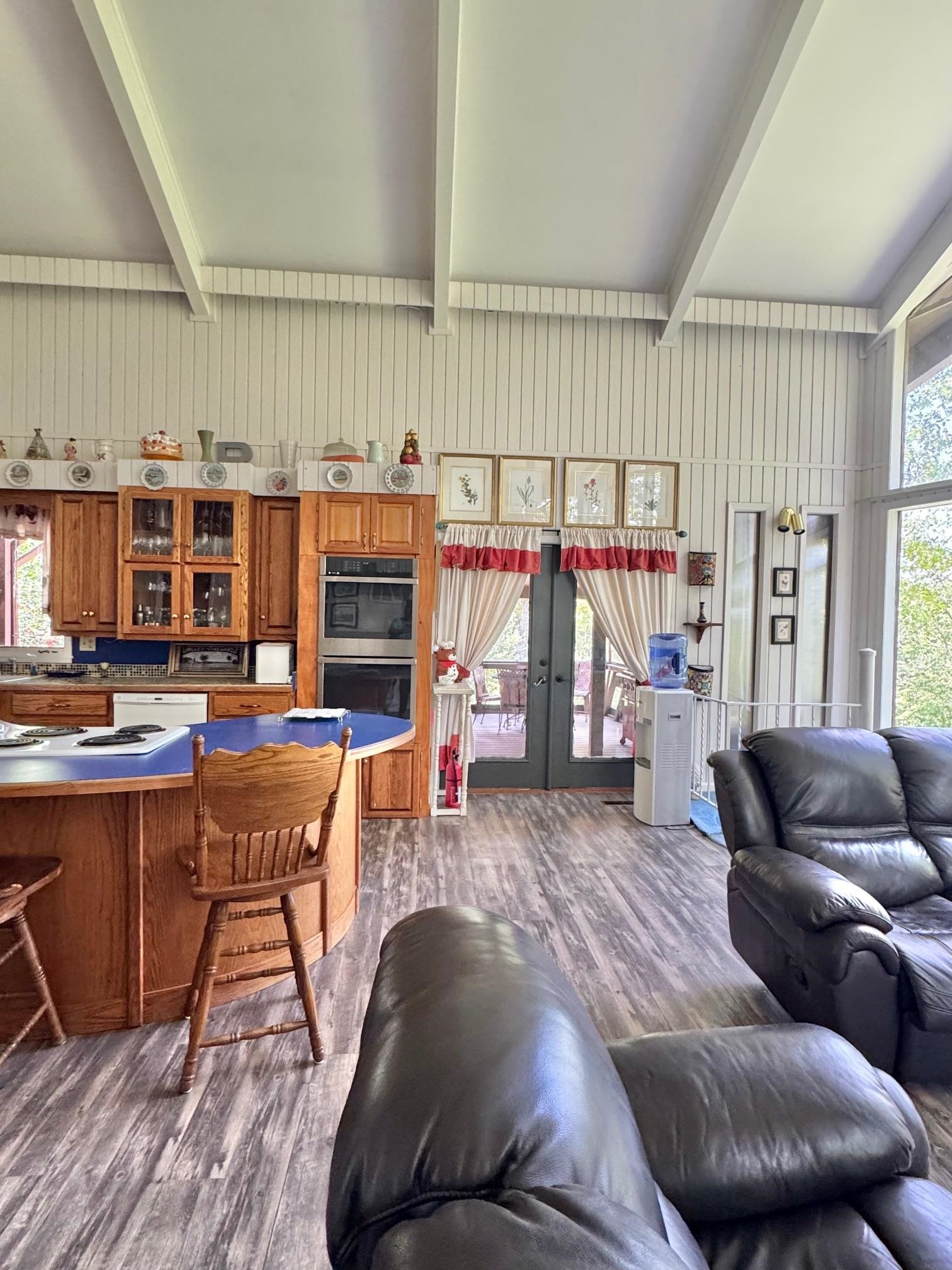 42 W Waketa Dr  Cherokee Village, AR