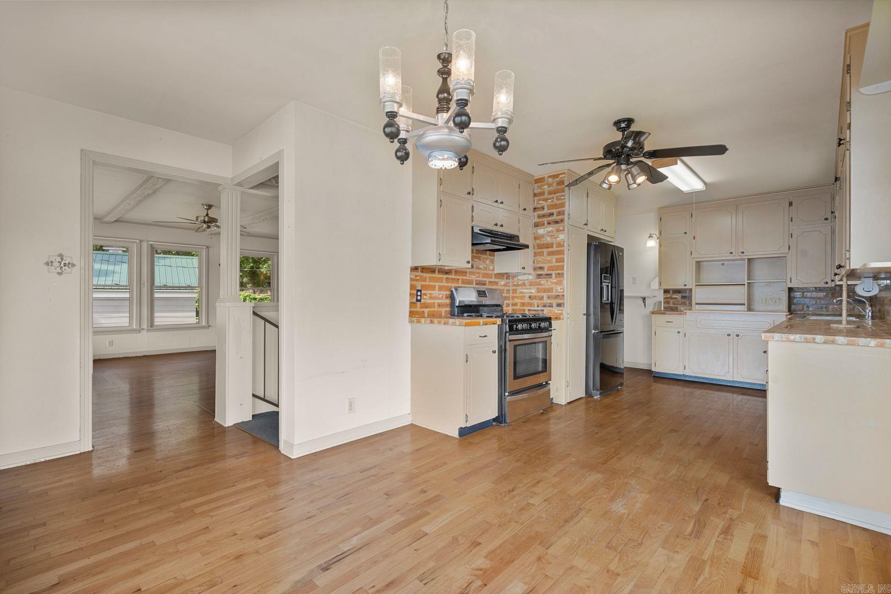 218 McDonald Loop  Hot Springs, AR