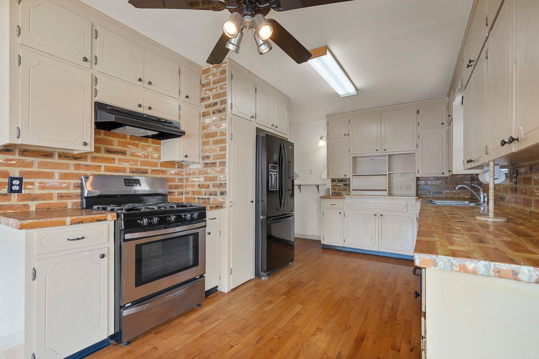 218 McDonald Loop  Hot Springs, AR