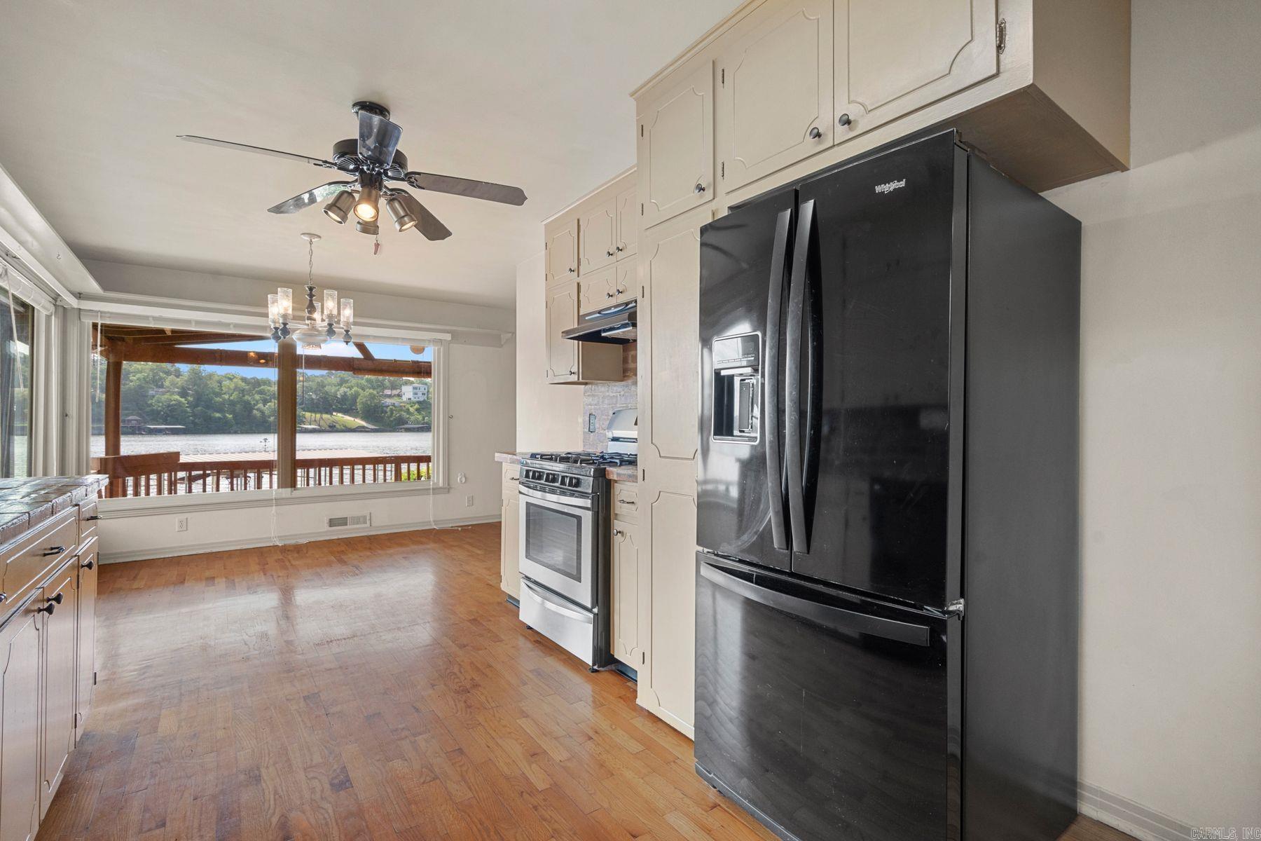 218 McDonald Loop  Hot Springs, AR