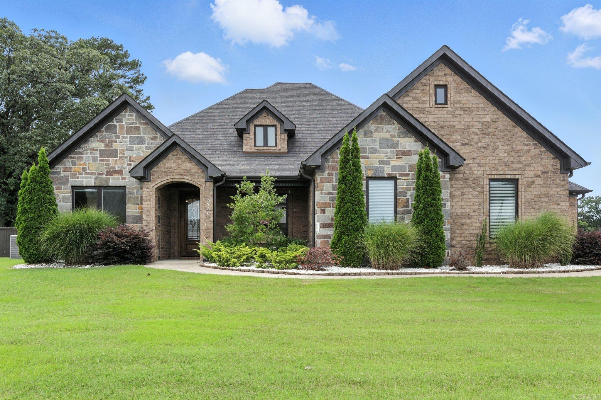 6756 Hilo  Benton, AR