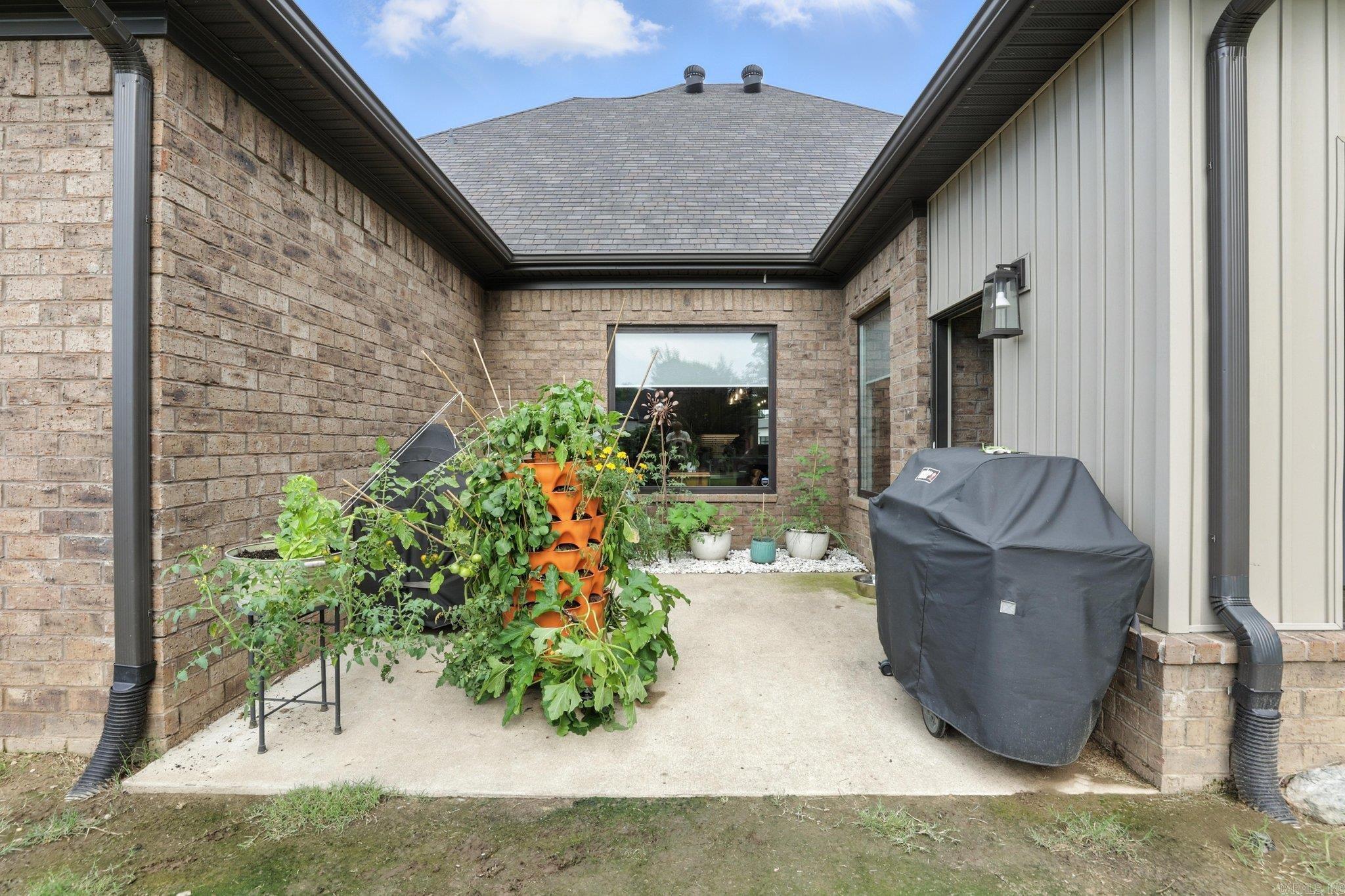 6756 Hilo  Benton, AR