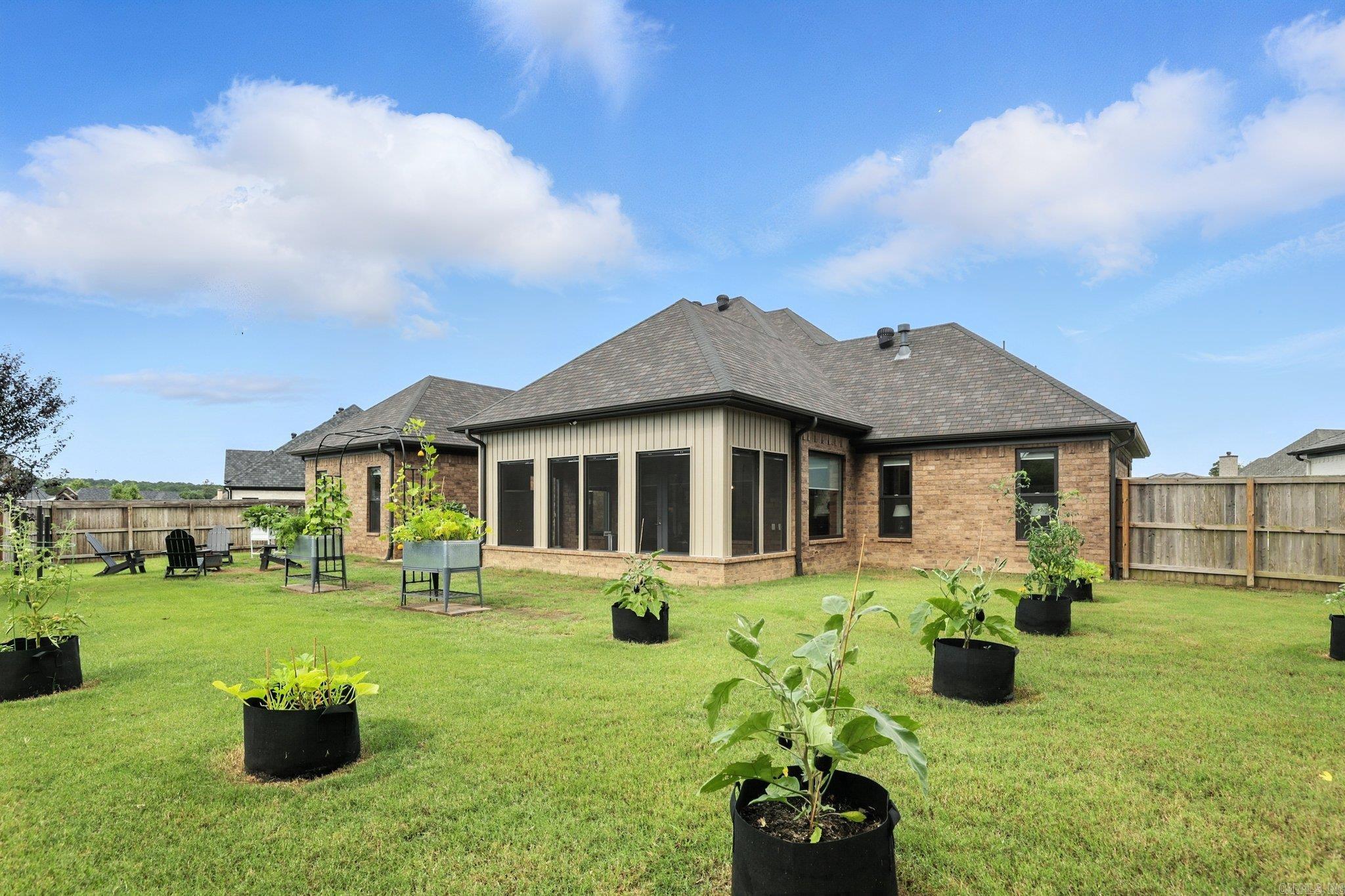 6756 Hilo  Benton, AR