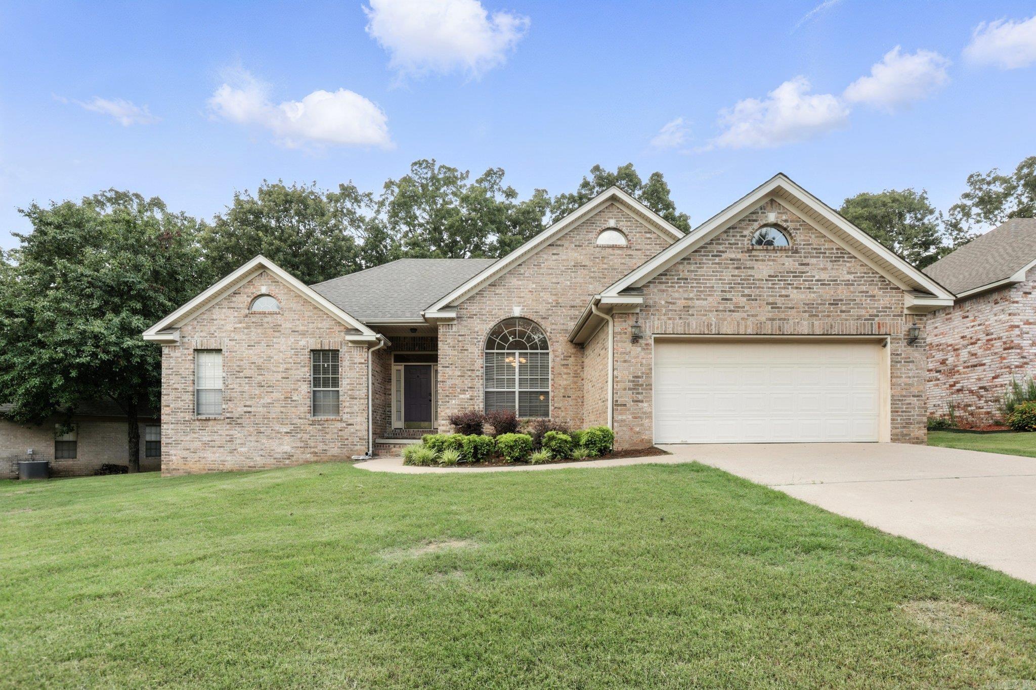 7328 W Ridge  Sherwood, AR