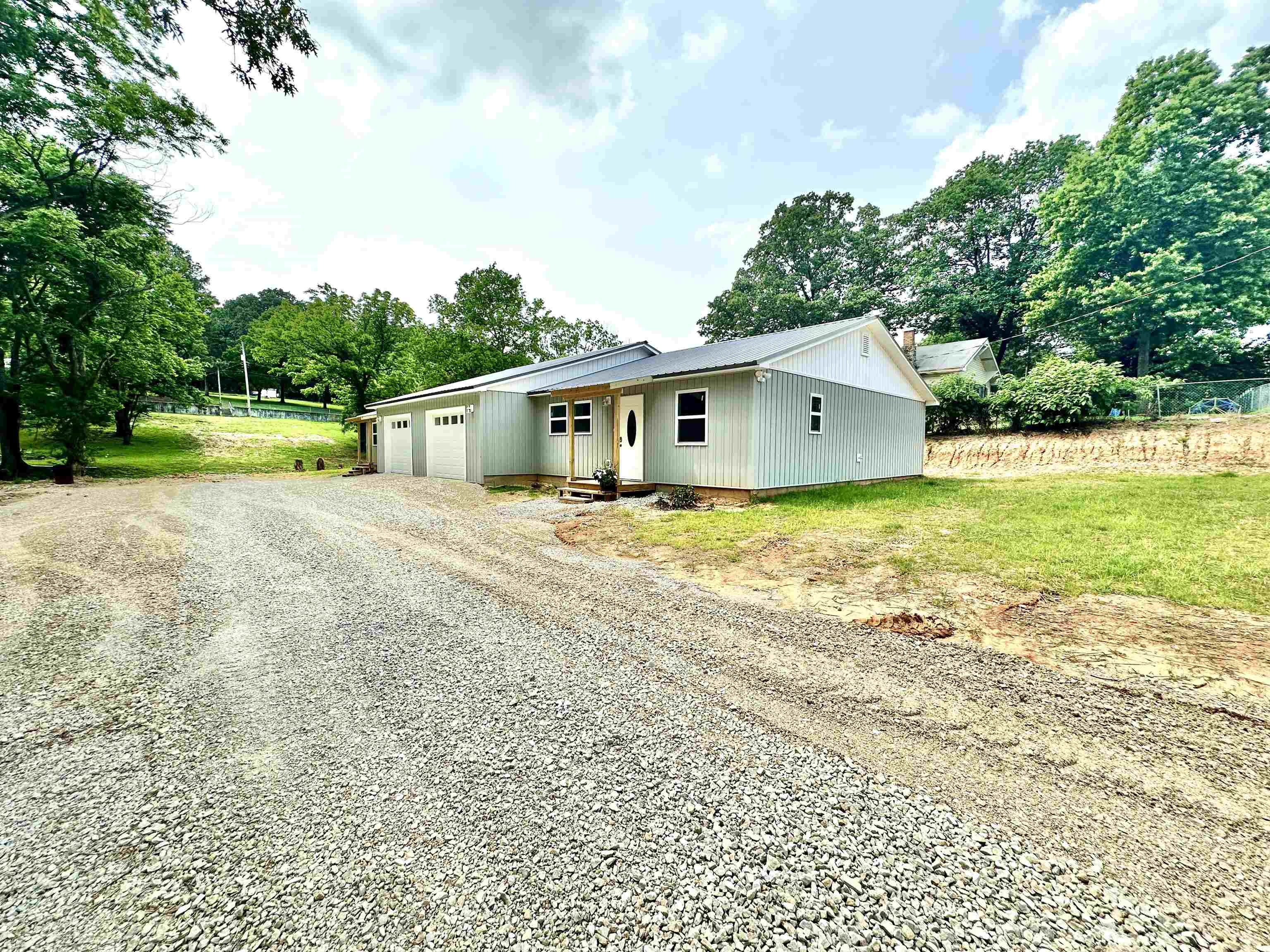 377 N 3rd  Black Rock, AR