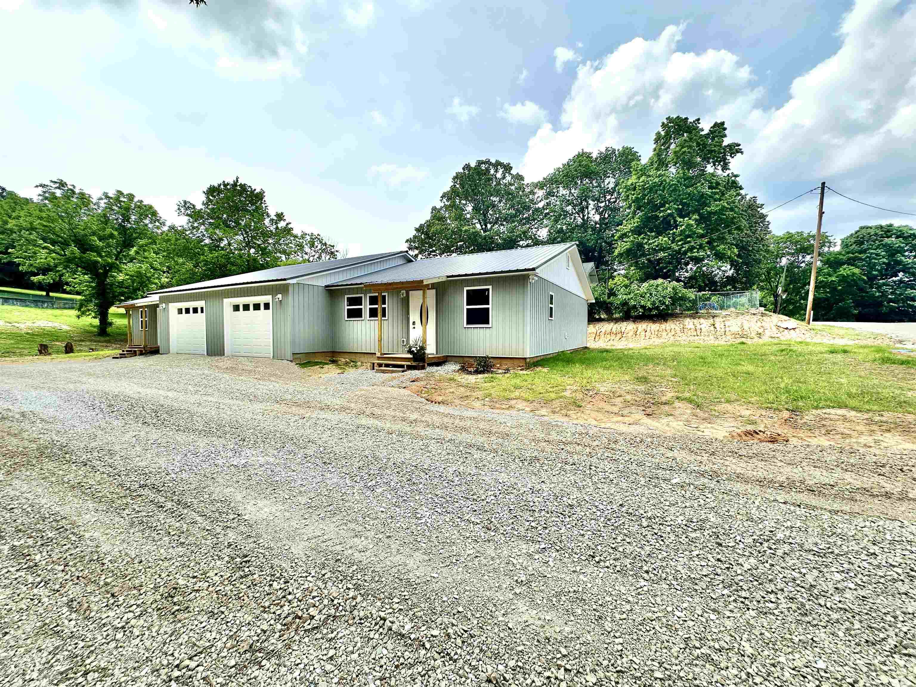 377 N 3rd  Black Rock, AR