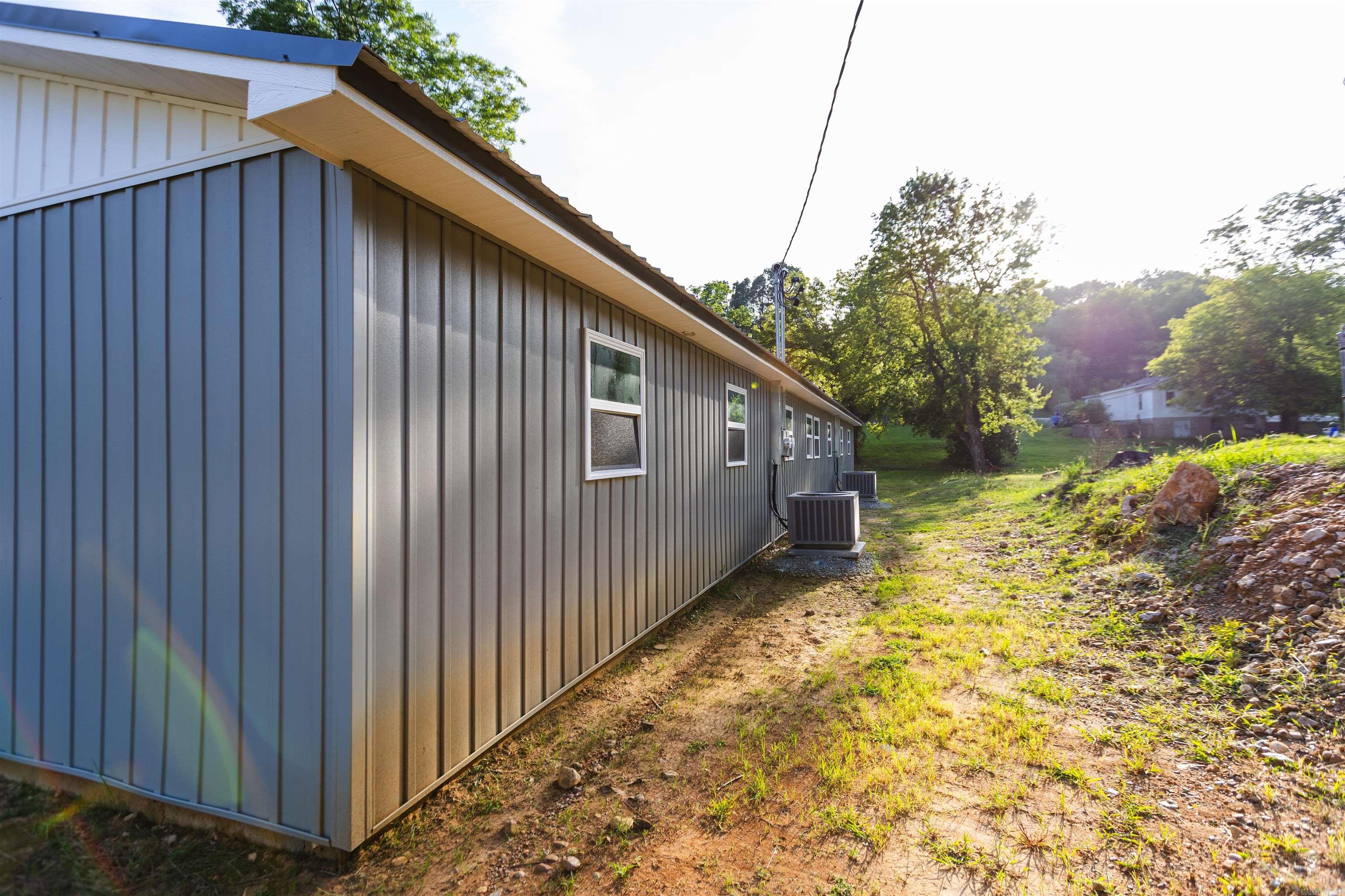 377 N 3rd Street Black Rock, AR 72415
