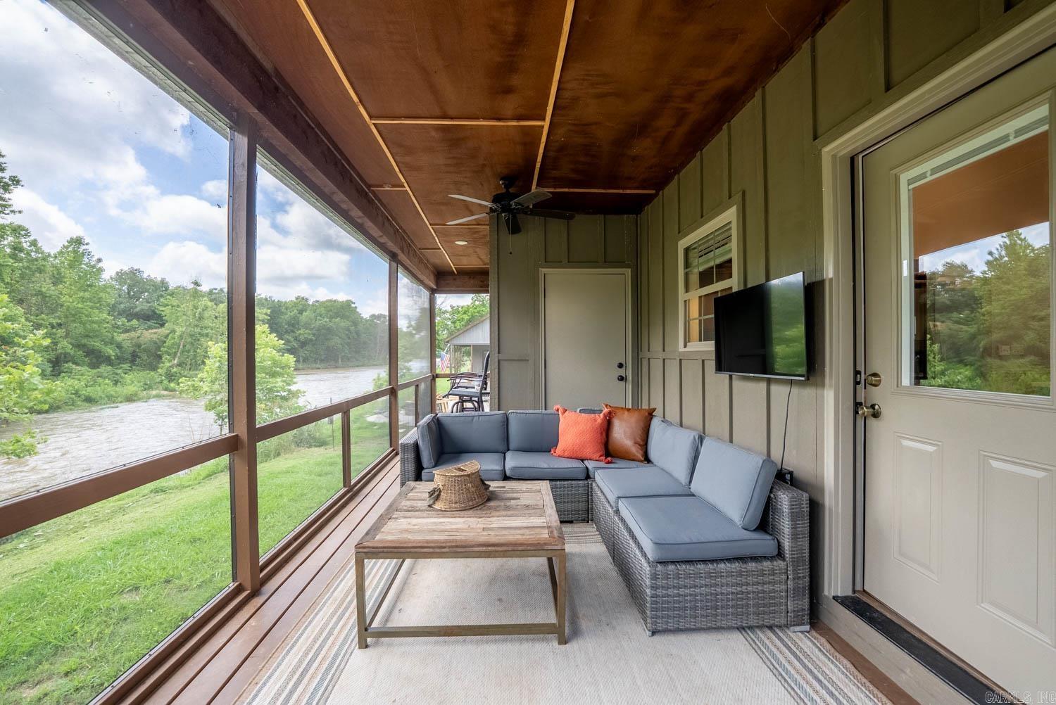 347 Big Trout Trail  Mammoth Spring, AR