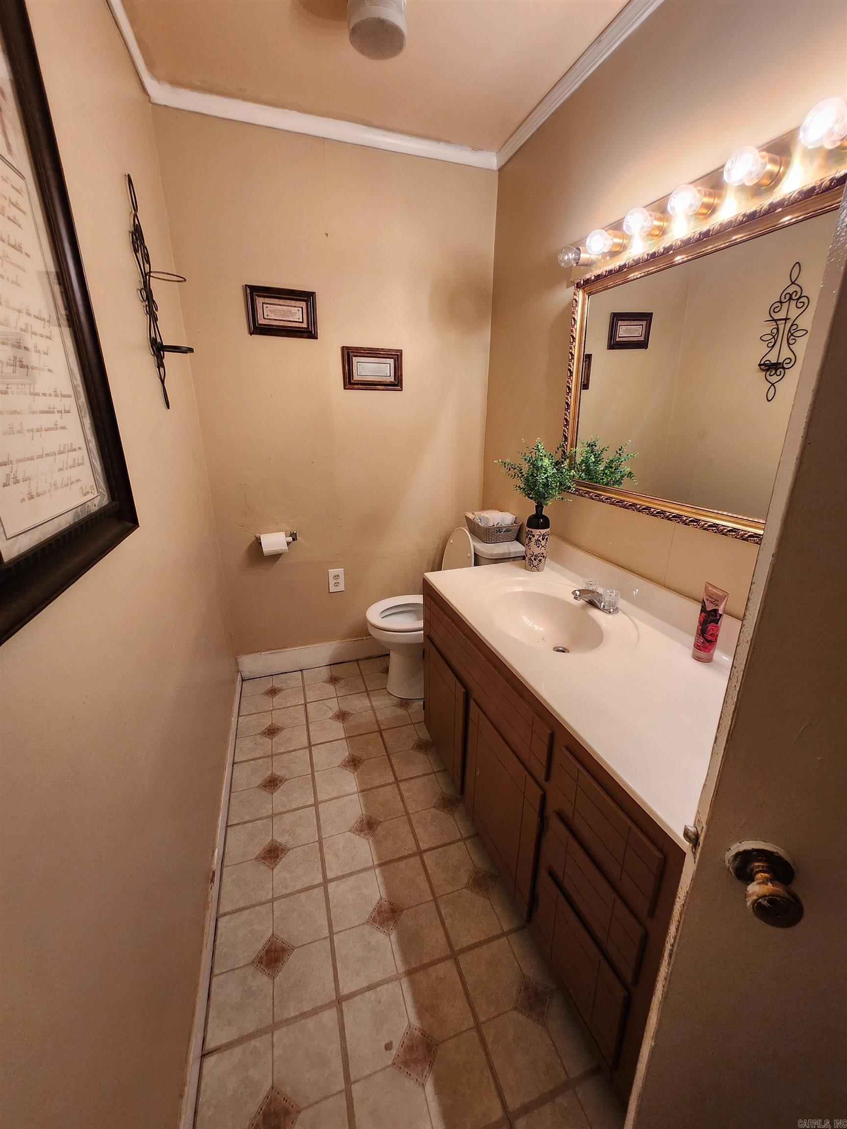 8925/ 8919 Gardner  Little Rock, AR