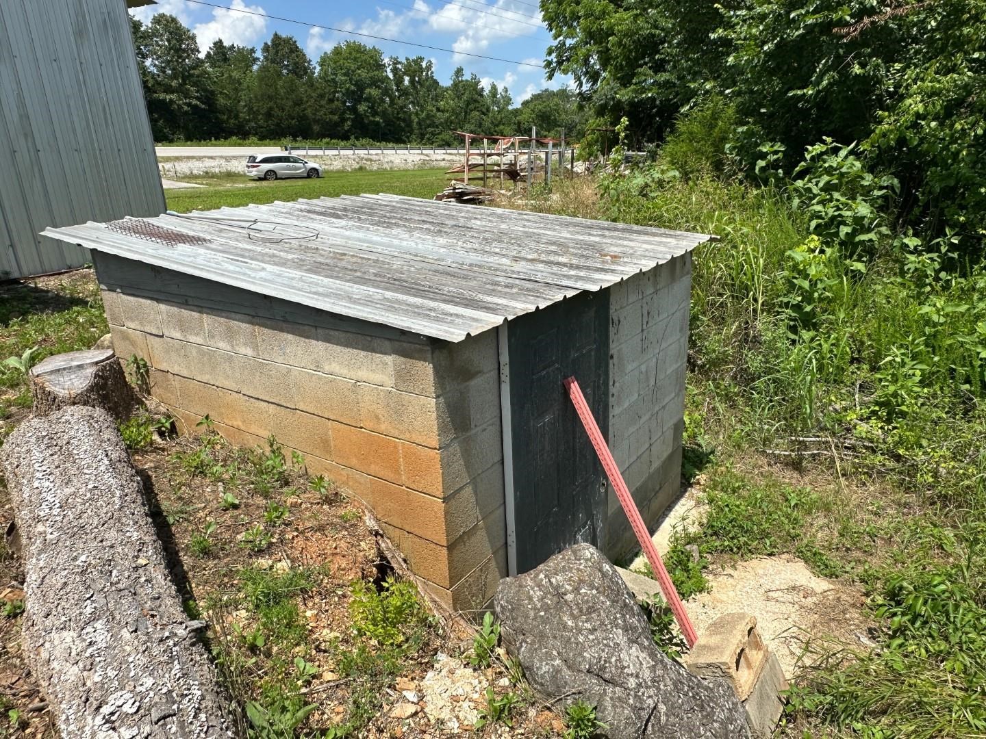 2275 Highway 63  Hardy, AR