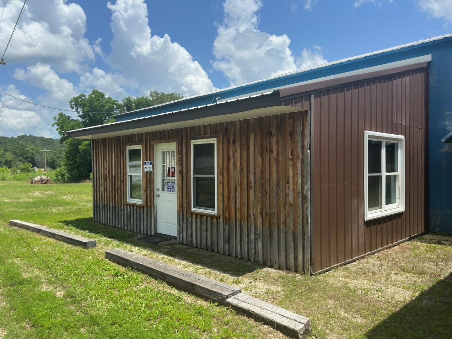 2275 Highway 63  Hardy, AR