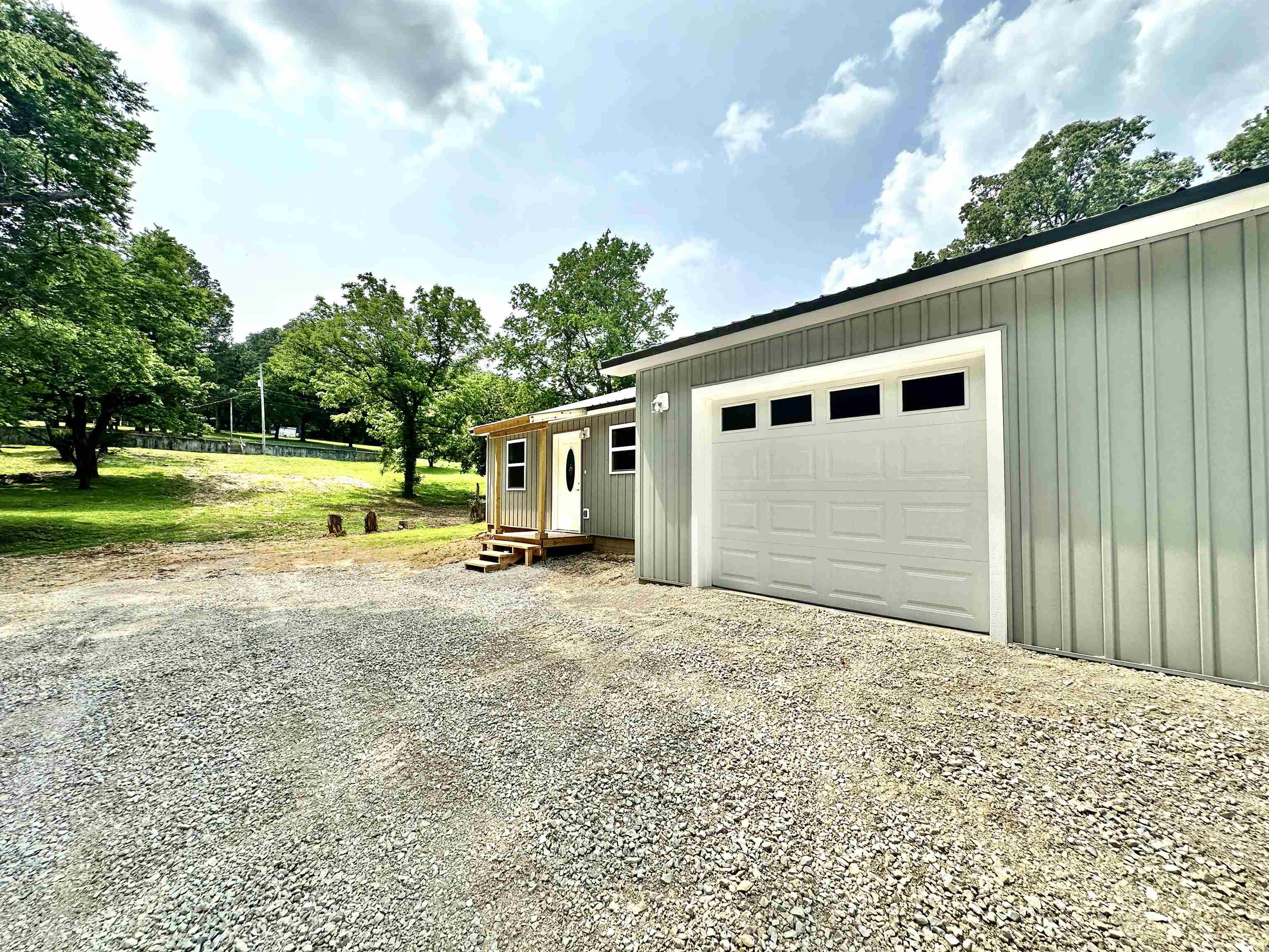 377 N 3rd  Black Rock, AR