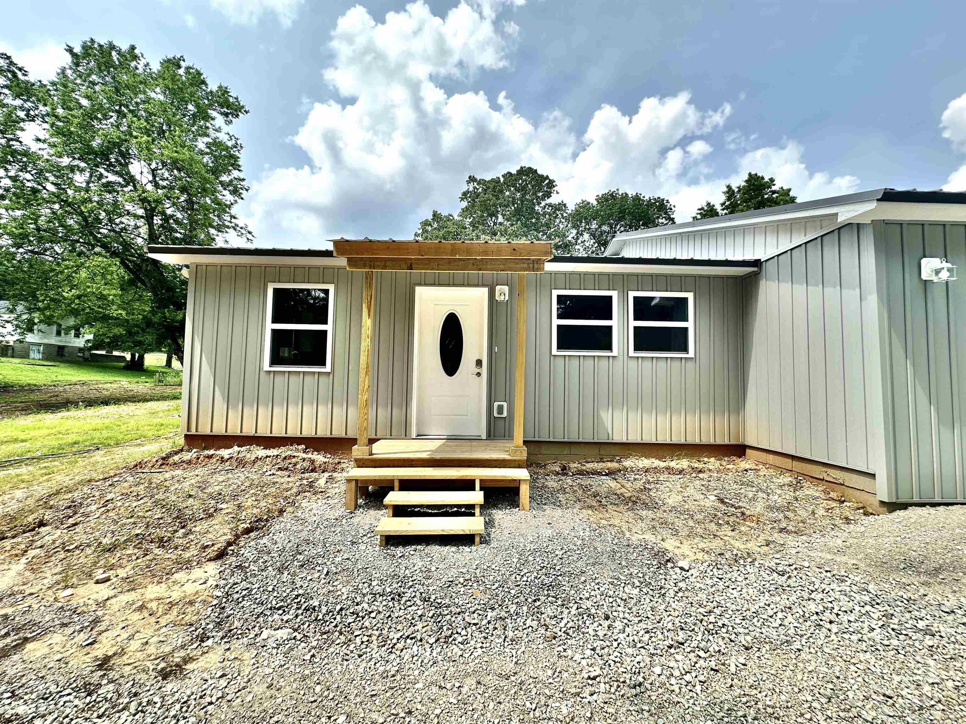 377 N 3rd  Black Rock, AR