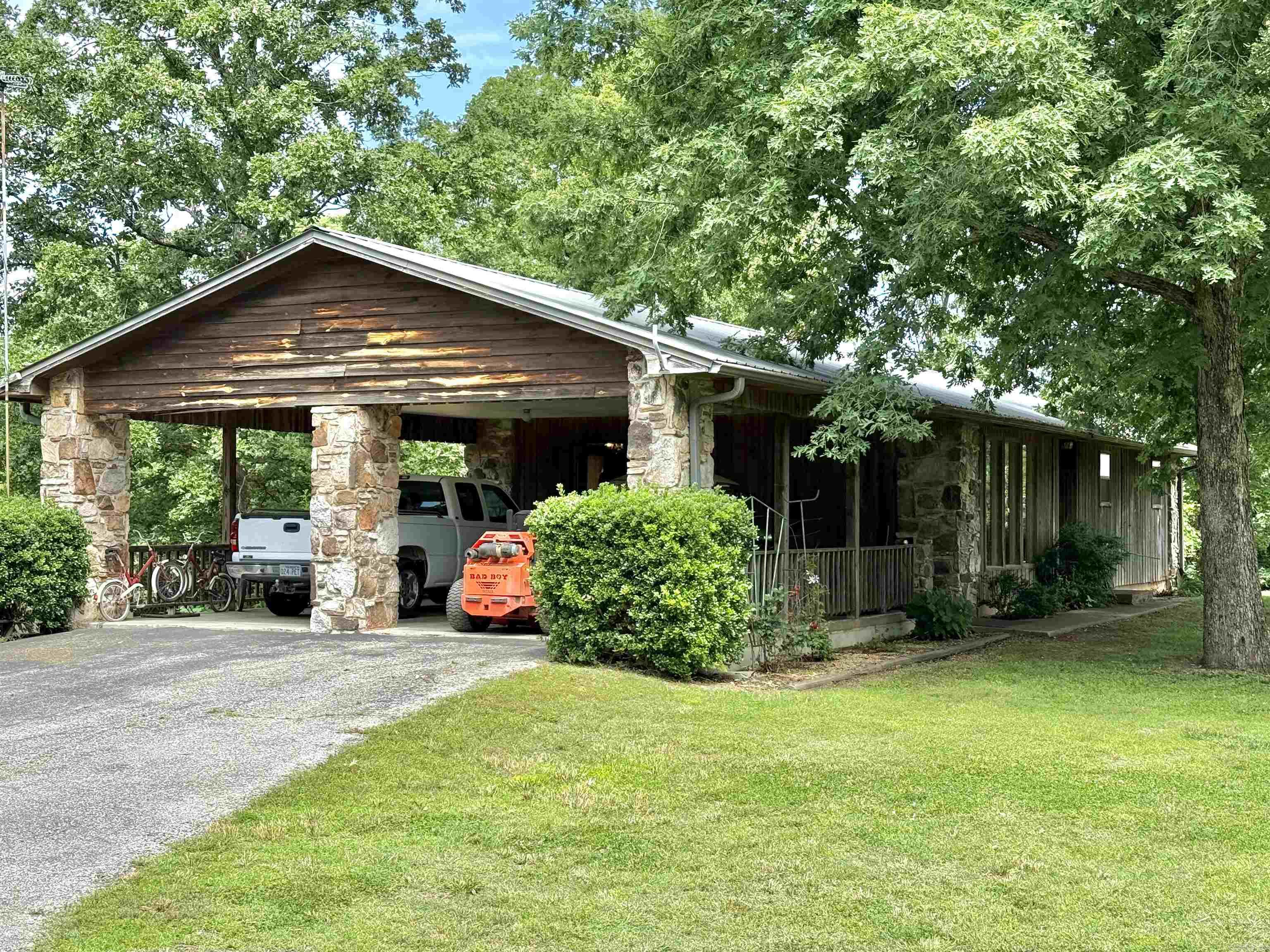 4403 Highway 63  Mammoth Spring, AR