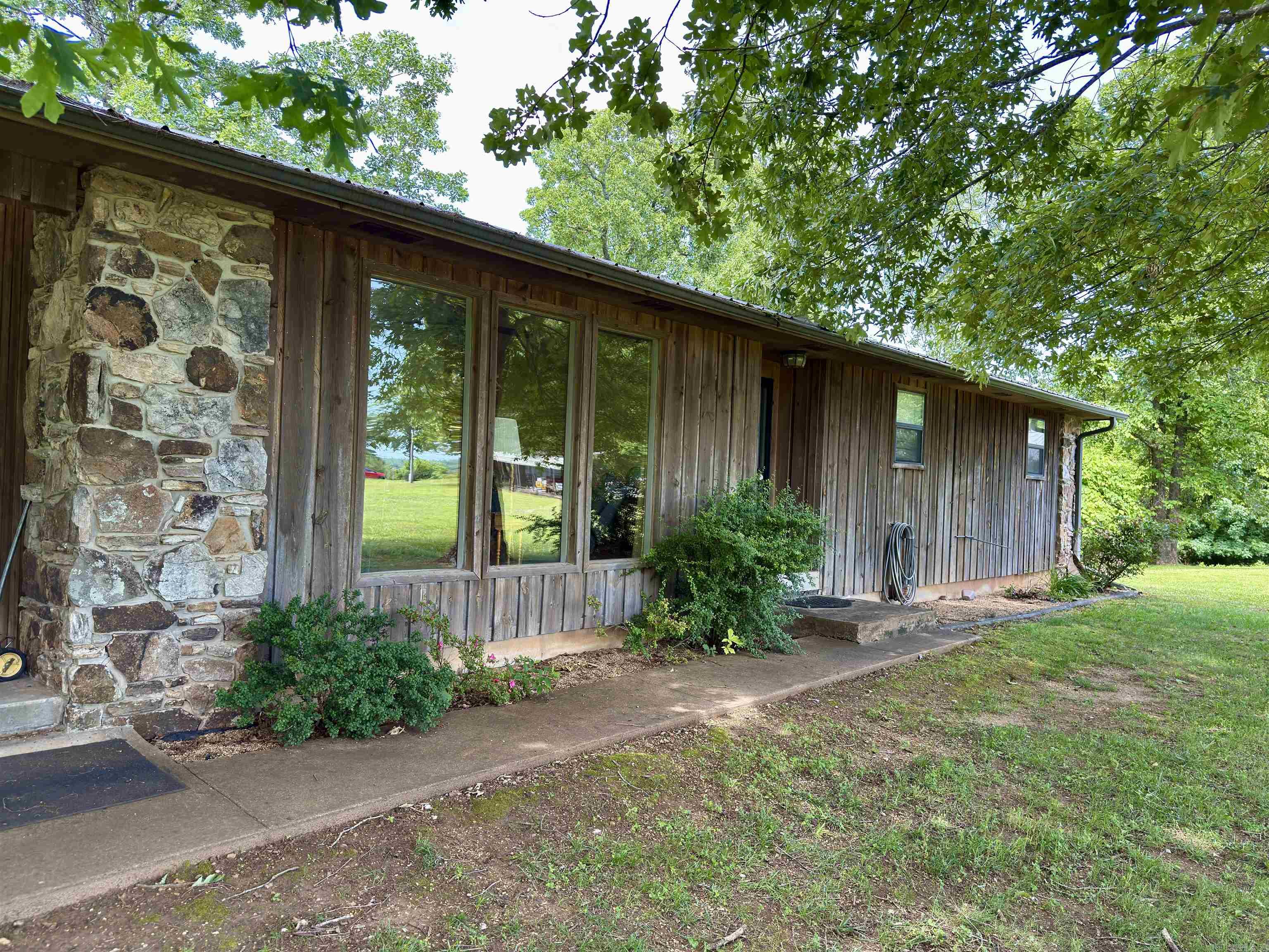 4403 Highway 63  Mammoth Spring, AR