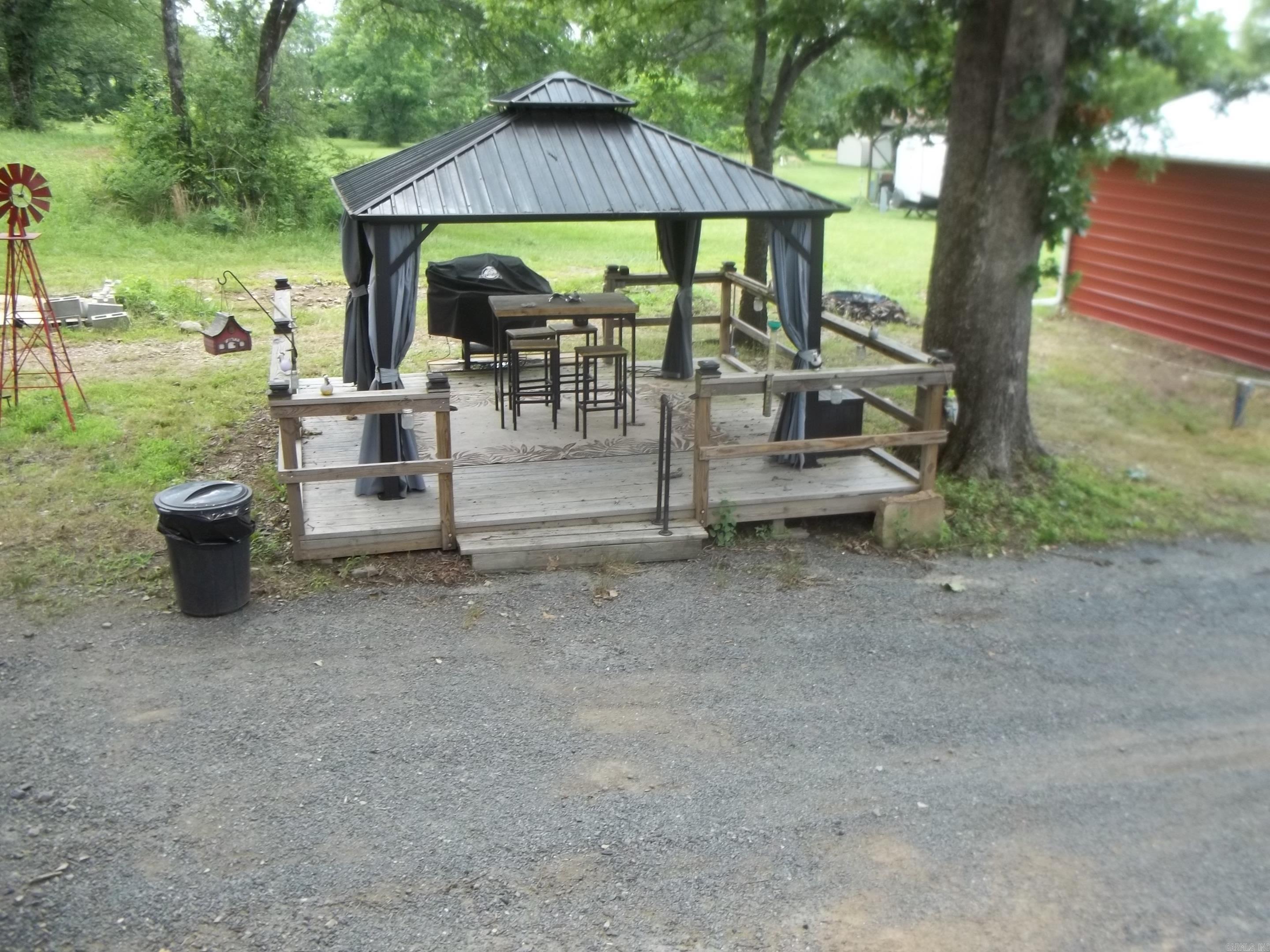 2953 Hwy 8 E  Mena, AR