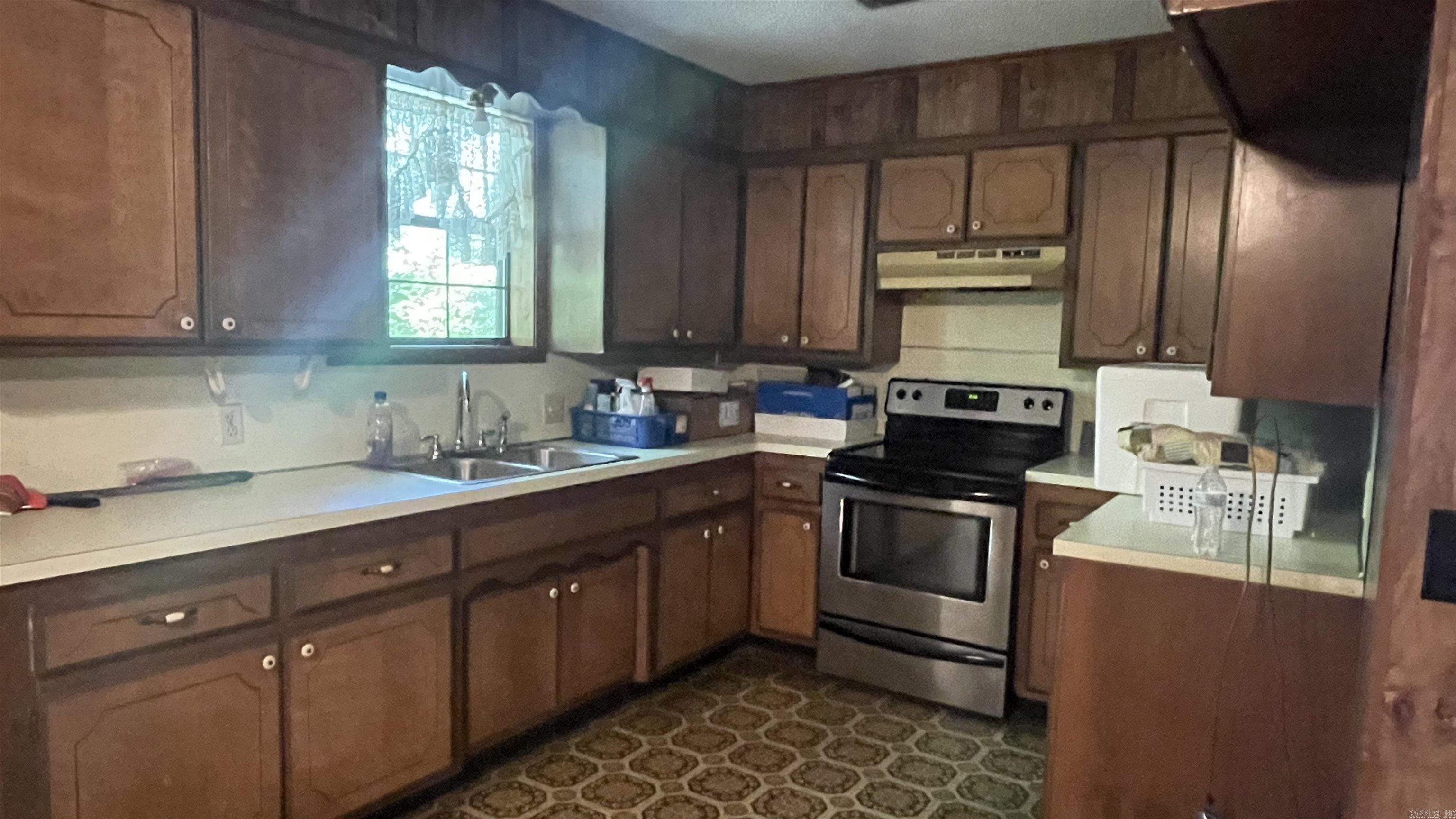 1909 Fernwood  Benton, AR