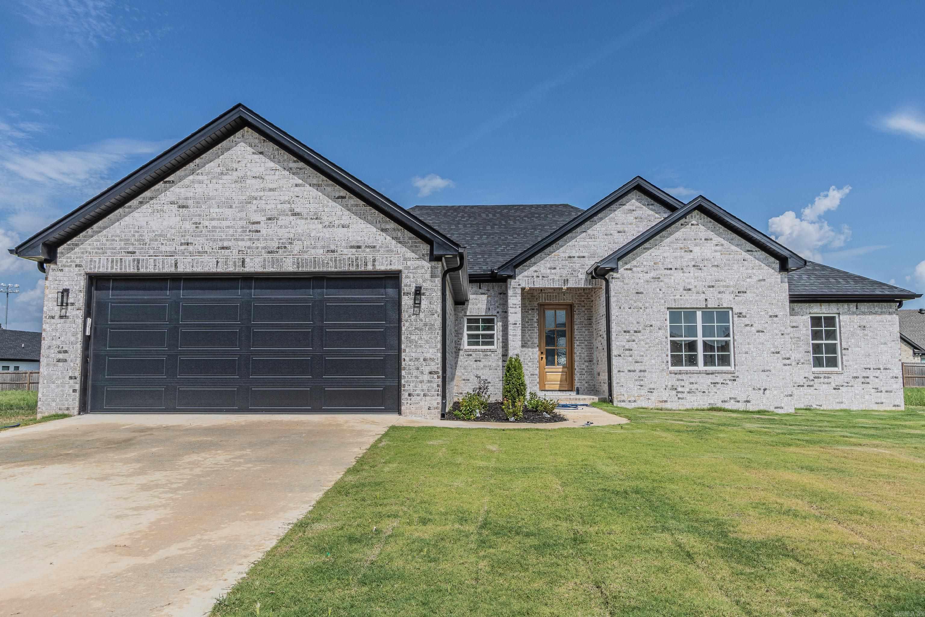 1401 S 31 st Paragould, AR 72450