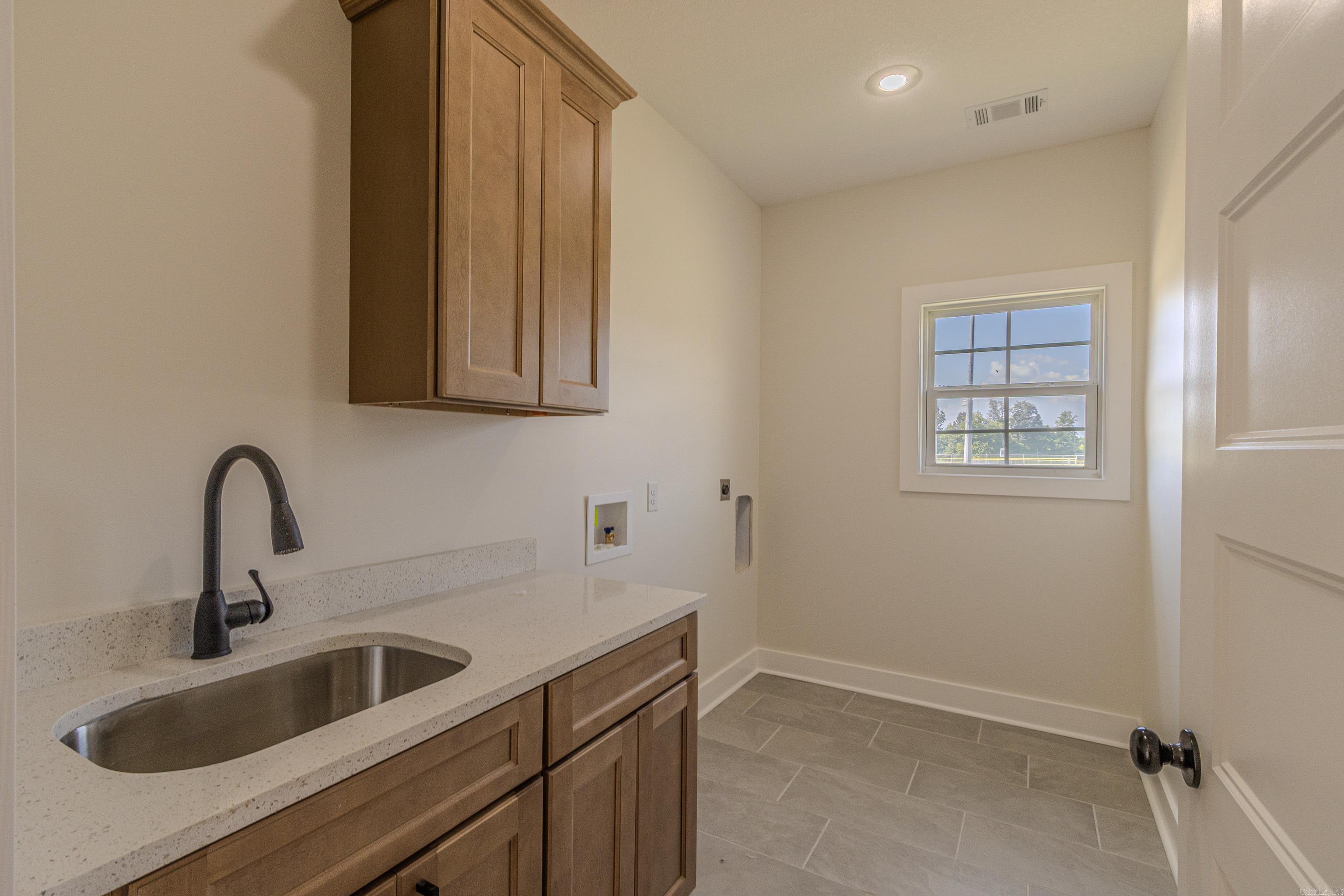 1401 S 31 st Paragould, AR 72450