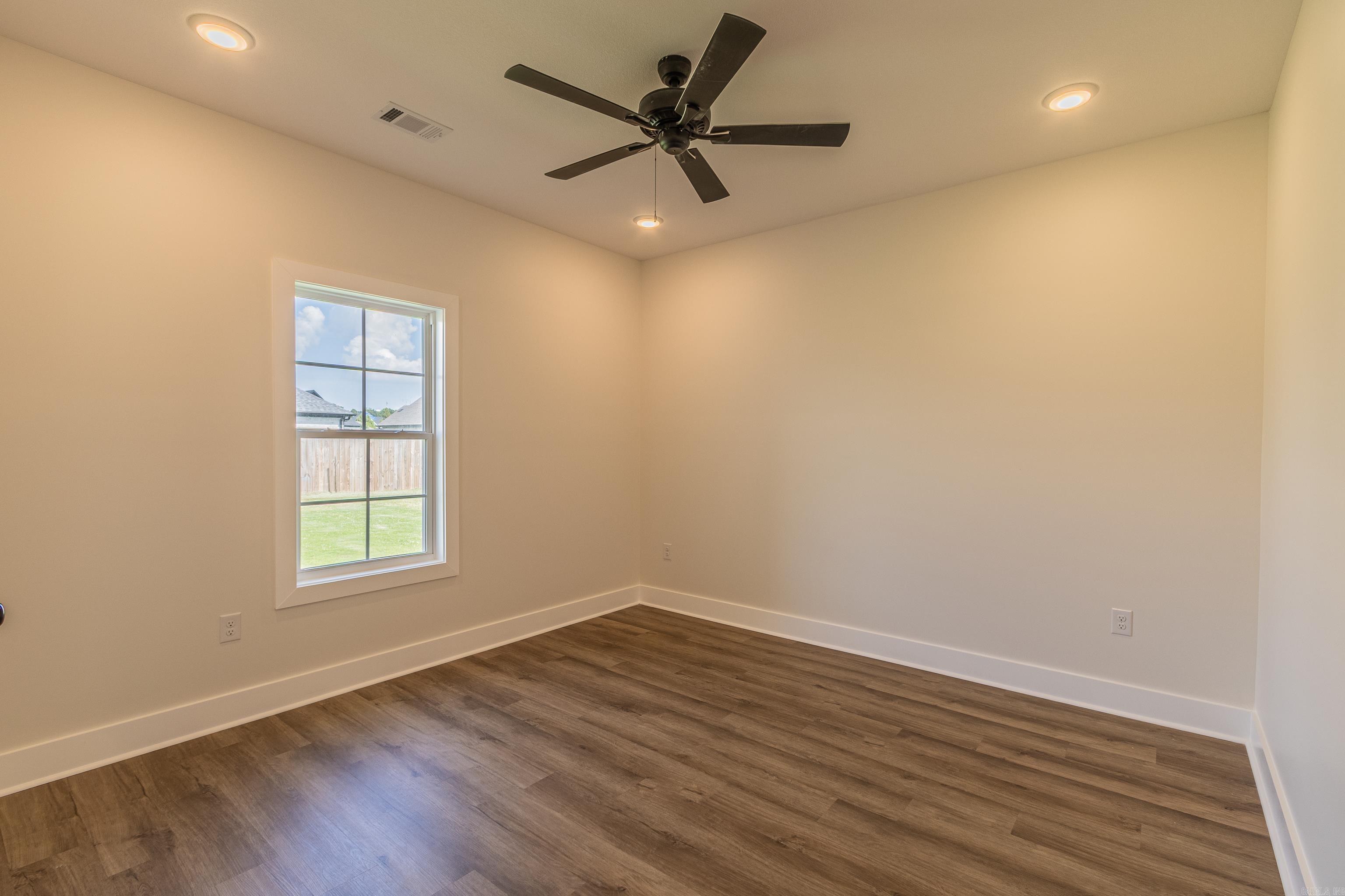 1401 S 31 st Paragould, AR 72450