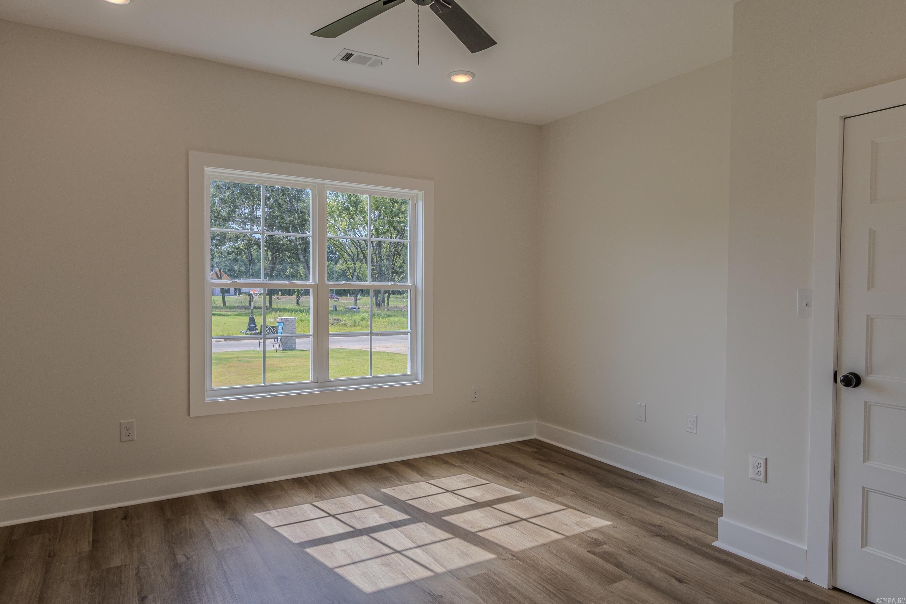 1401 S 31 st Paragould, AR 72450