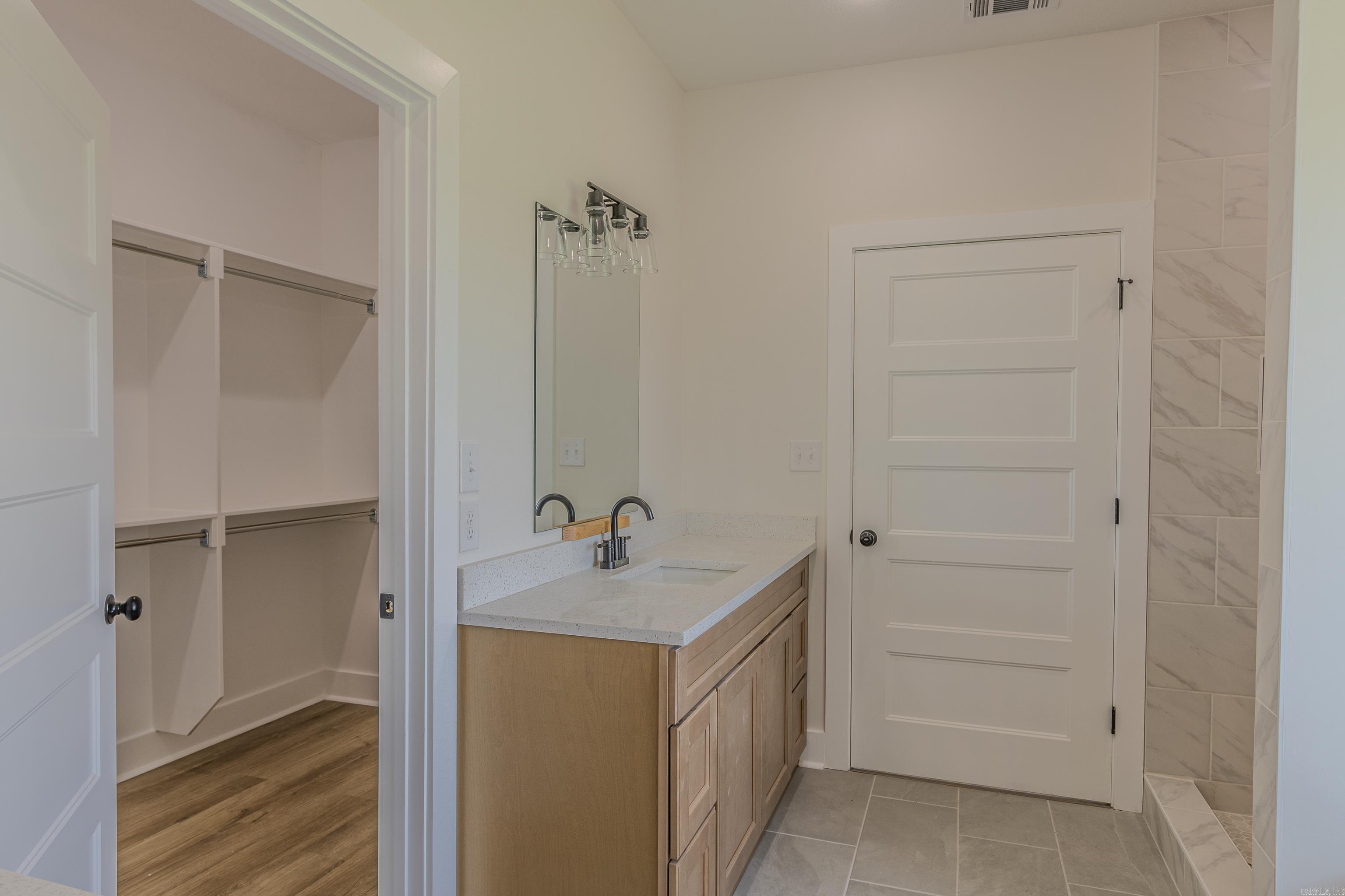 1401 S 31 st Paragould, AR 72450