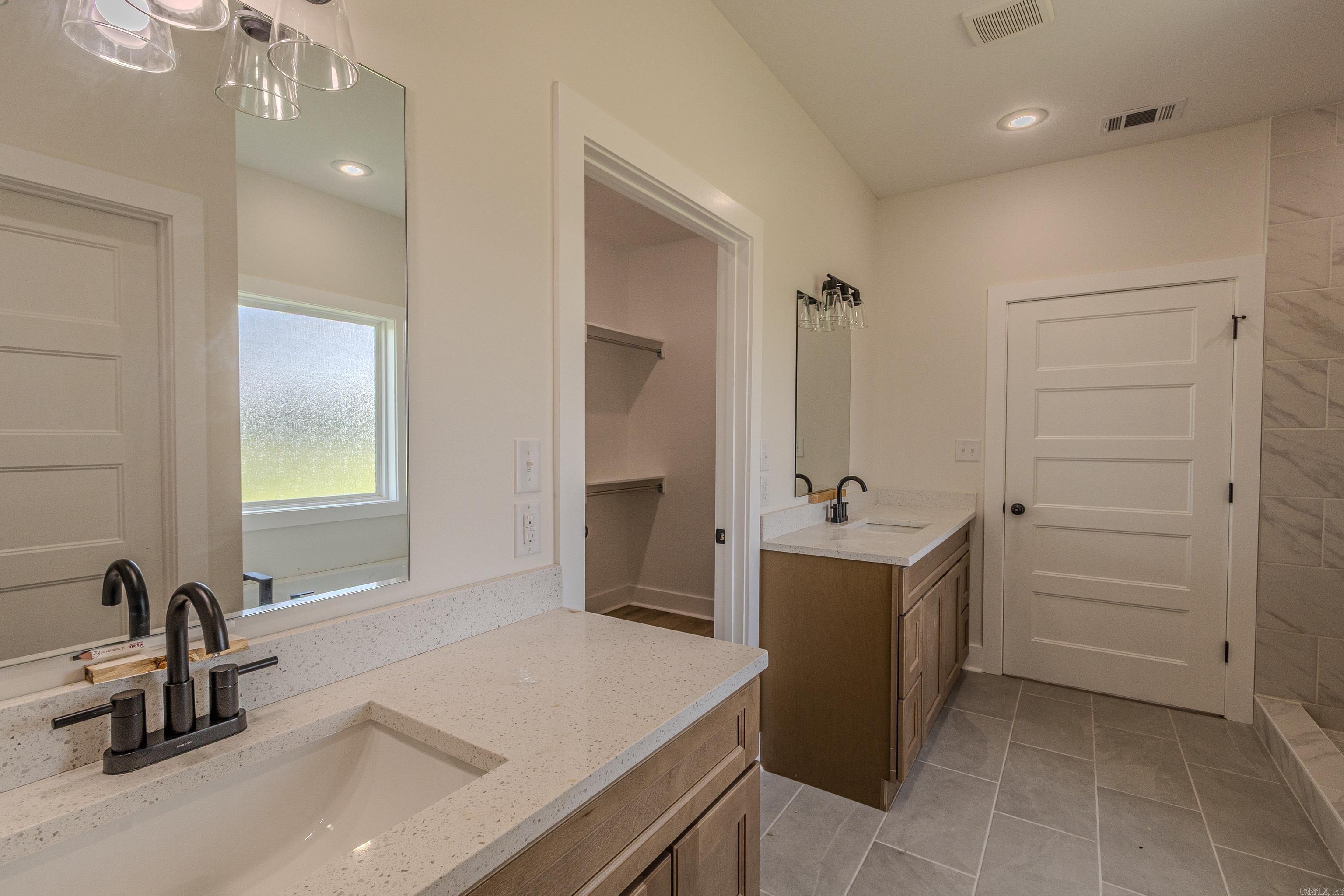 1401 S 31 st Paragould, AR 72450