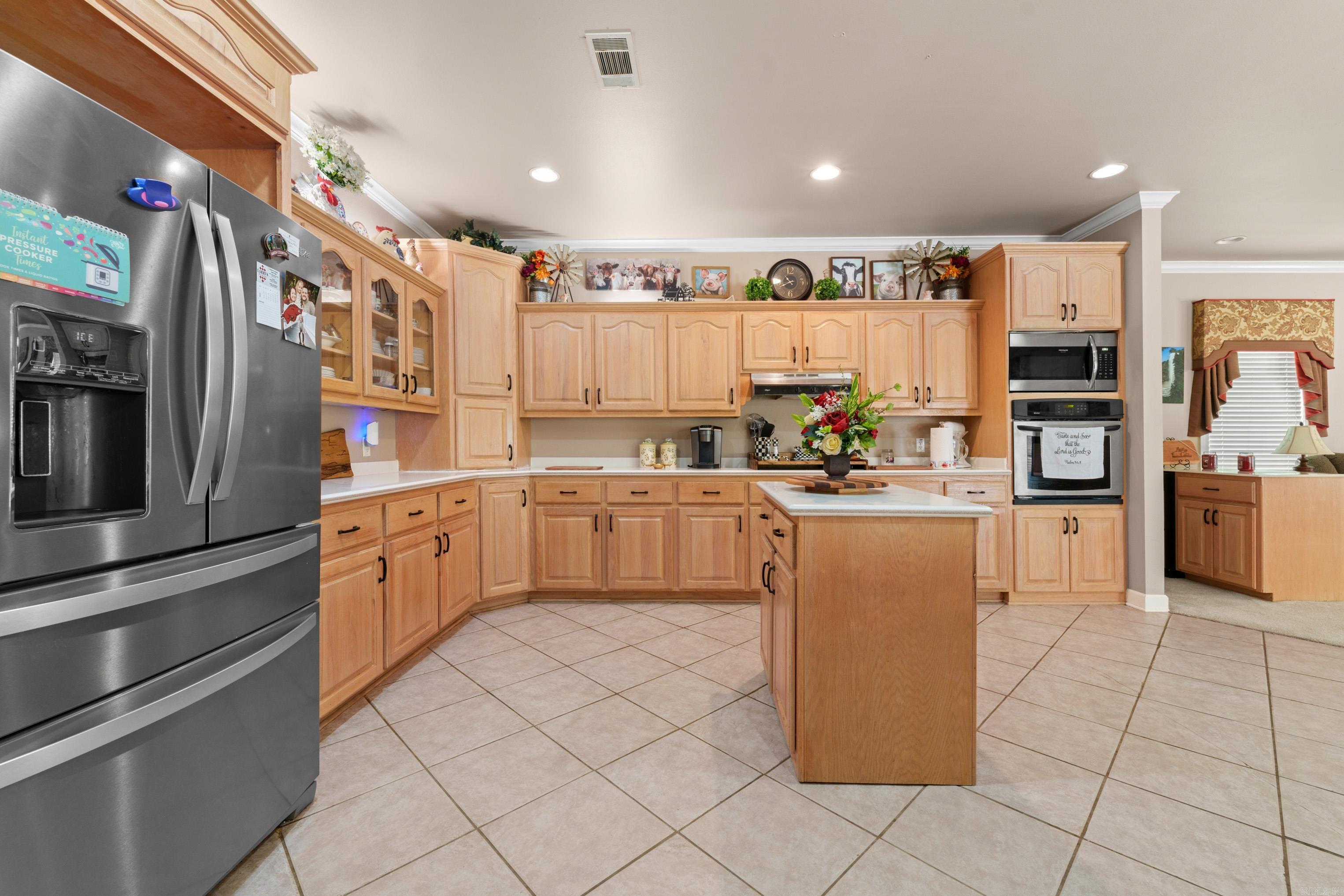 21237 Dogwood Maple Creek  Hensley, AR
