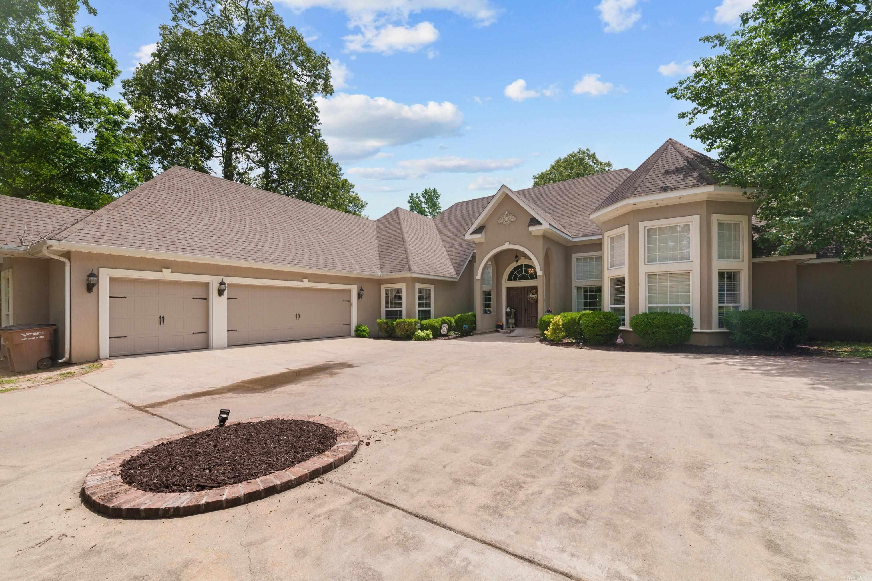 21237 Dogwood Maple Creek  Hensley, AR