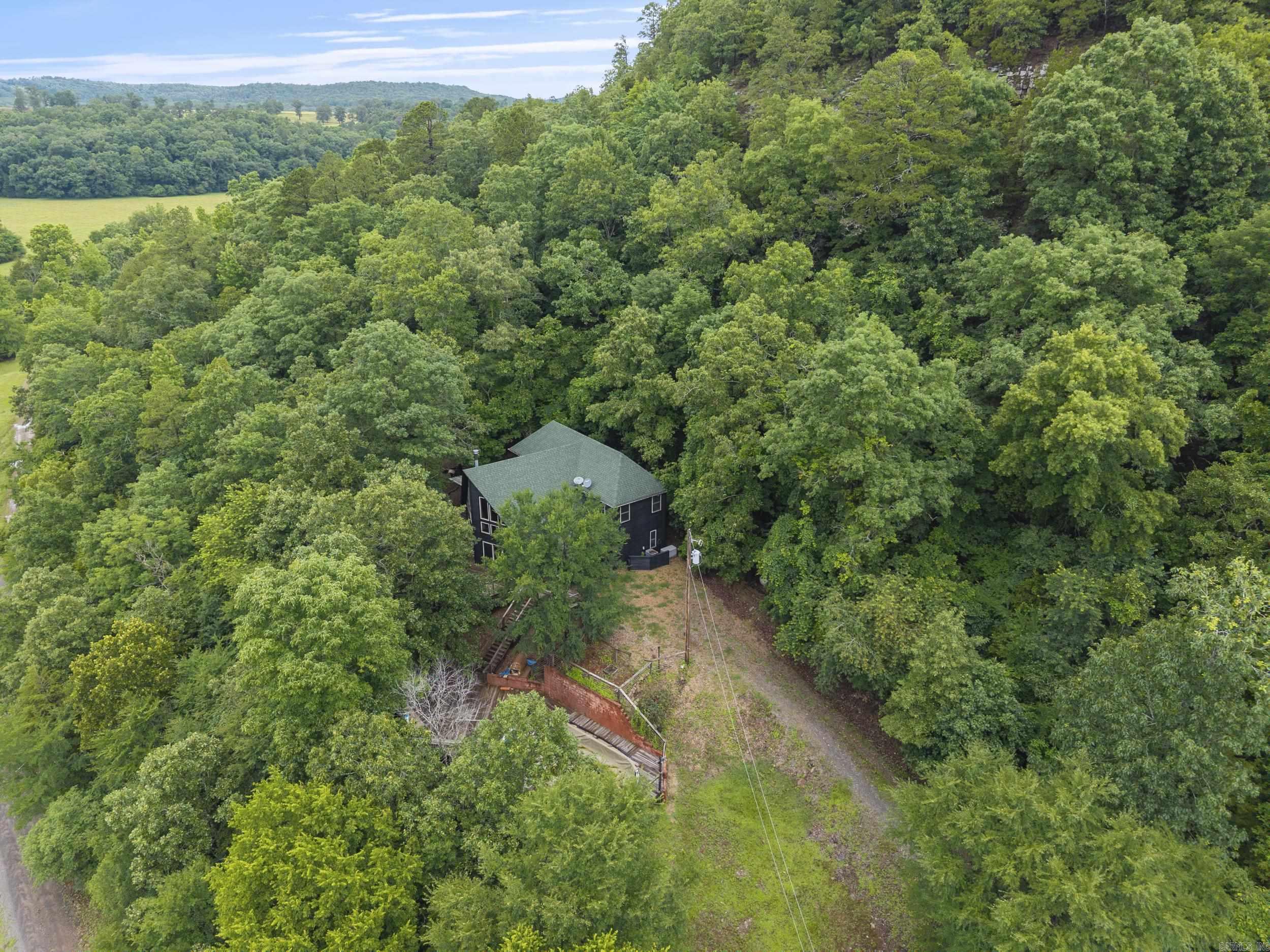 32 Cove Chapel  Springfield, AR