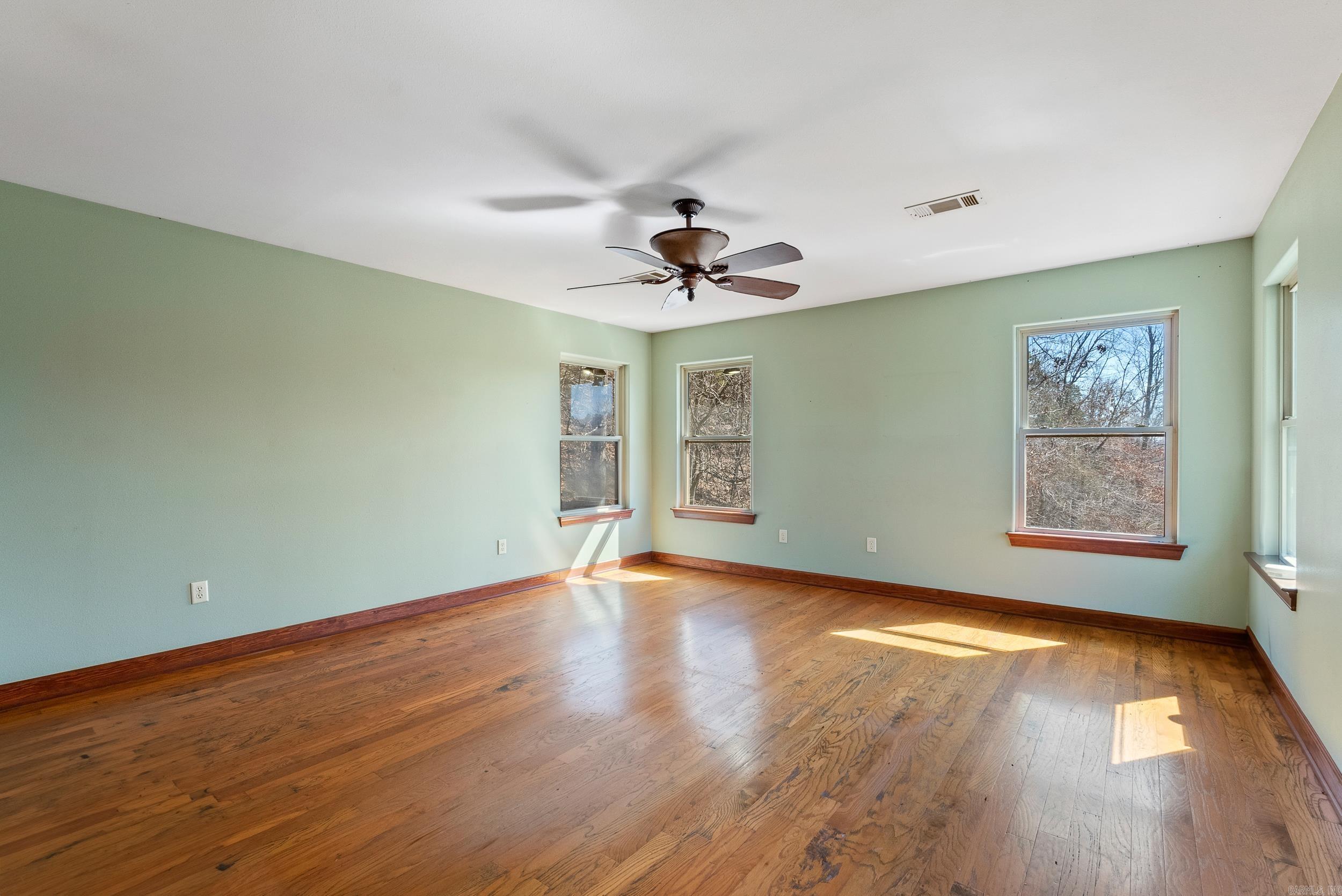 32 Cove Chapel  Springfield, AR