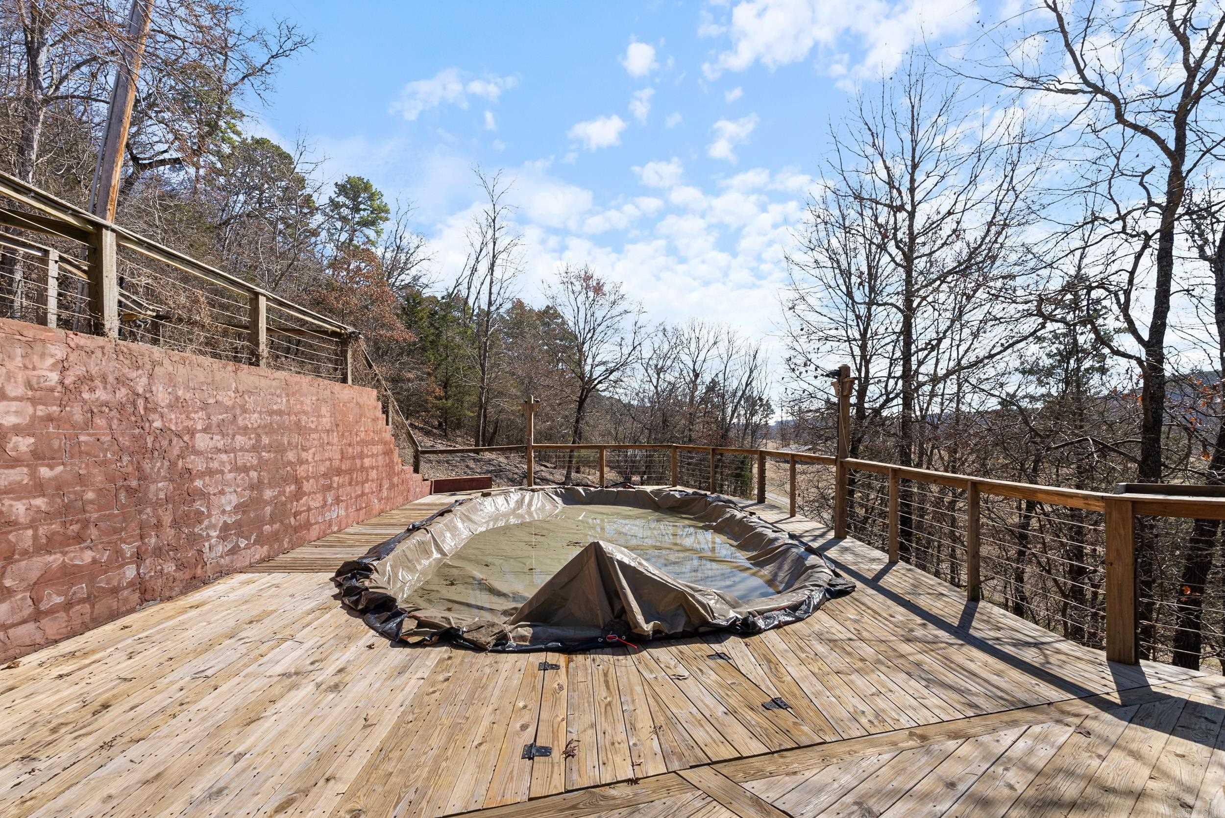 32 Cove Chapel  Springfield, AR