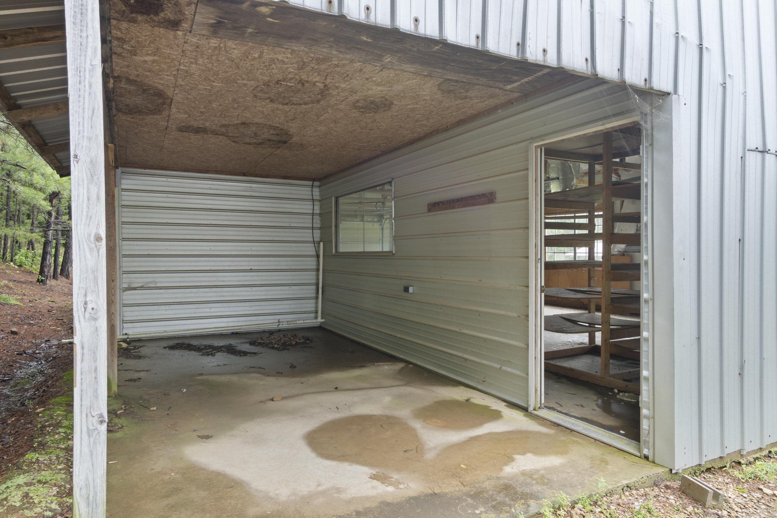 32 Cove Chapel  Springfield, AR